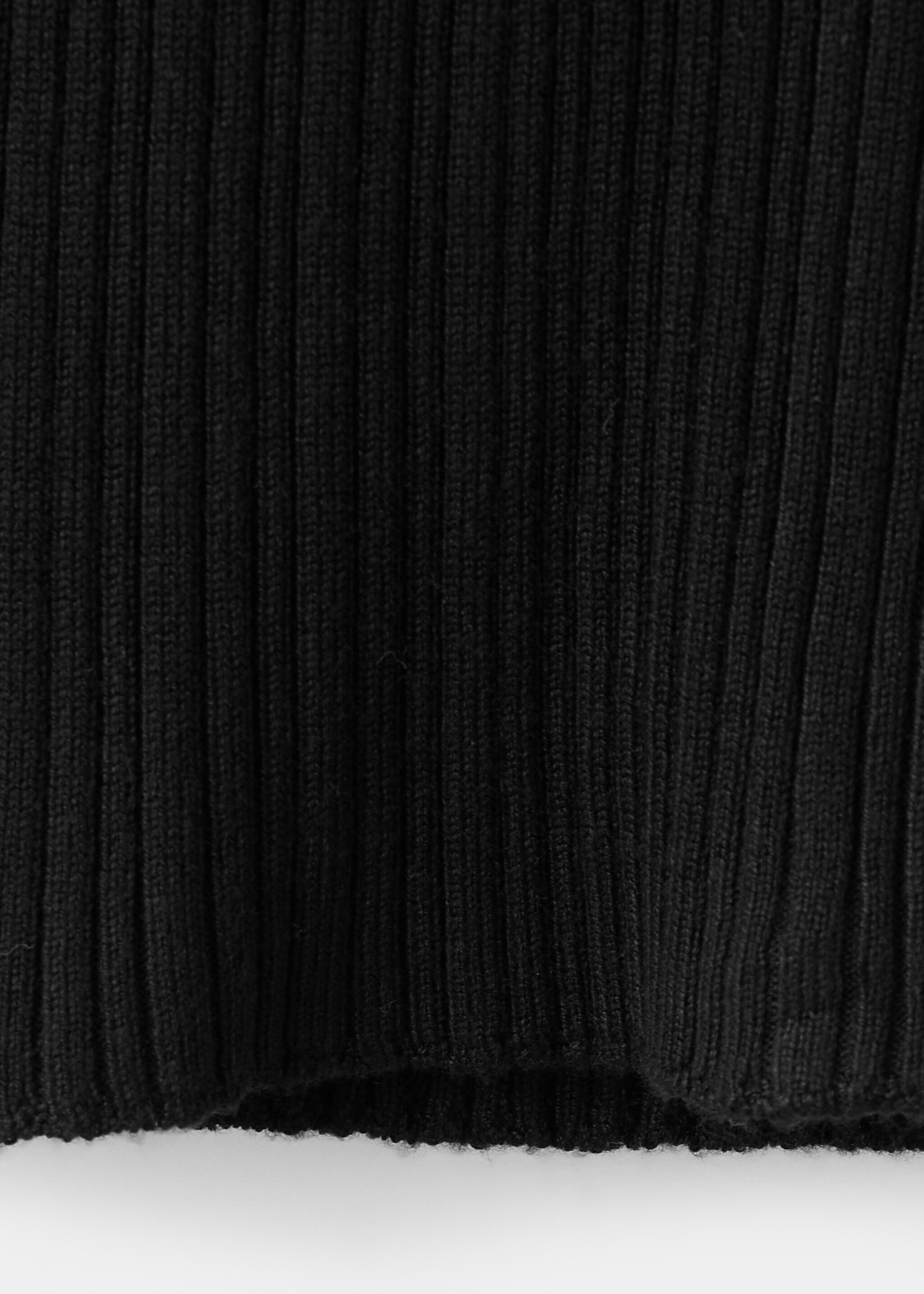 Top halter manga larga - Detalle del artículo 0, Negro. Ref: 27071517-00.