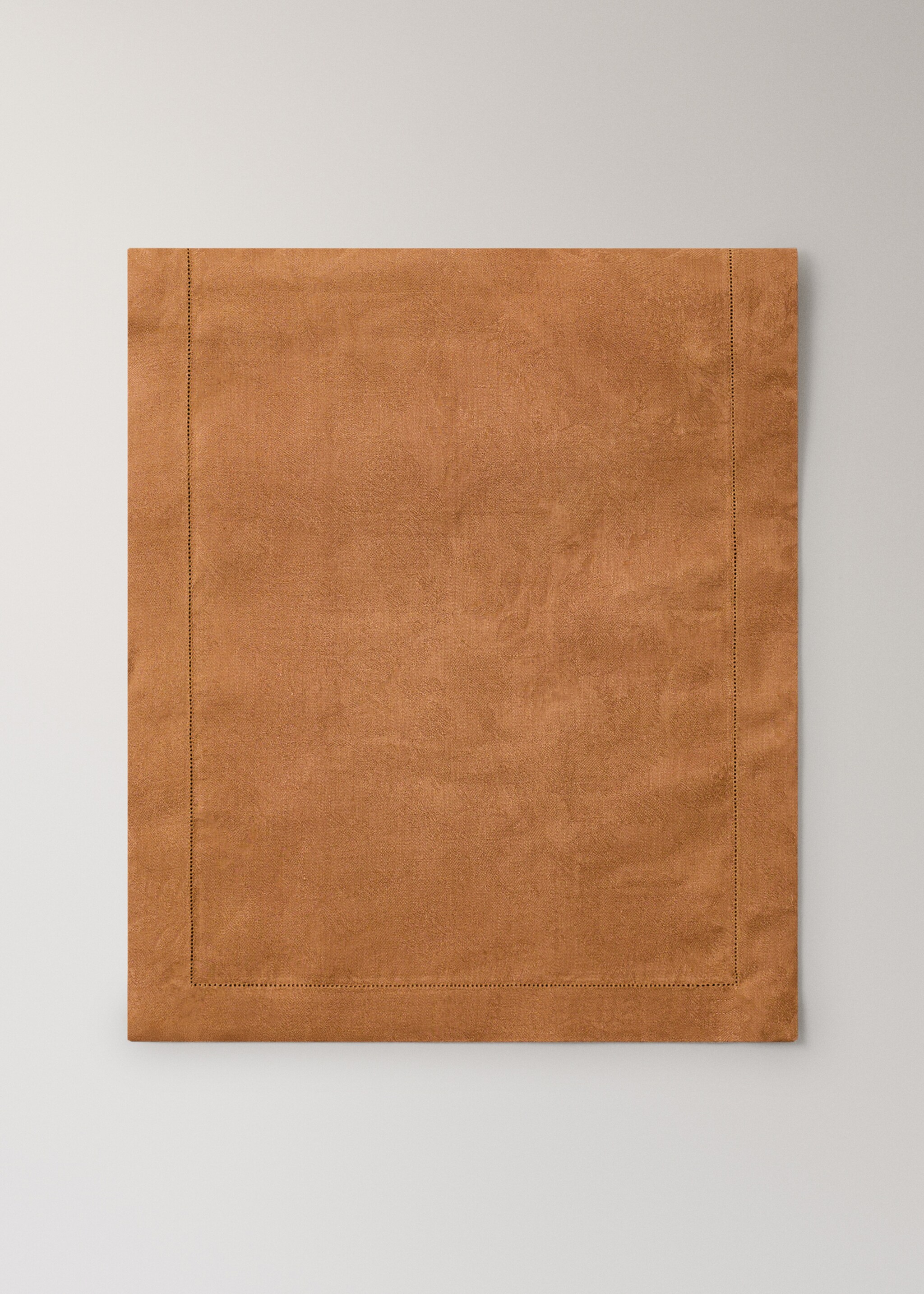 100% linen floral patterned table runner - Article without model, Medium Brown. Ref: 27071518-00.