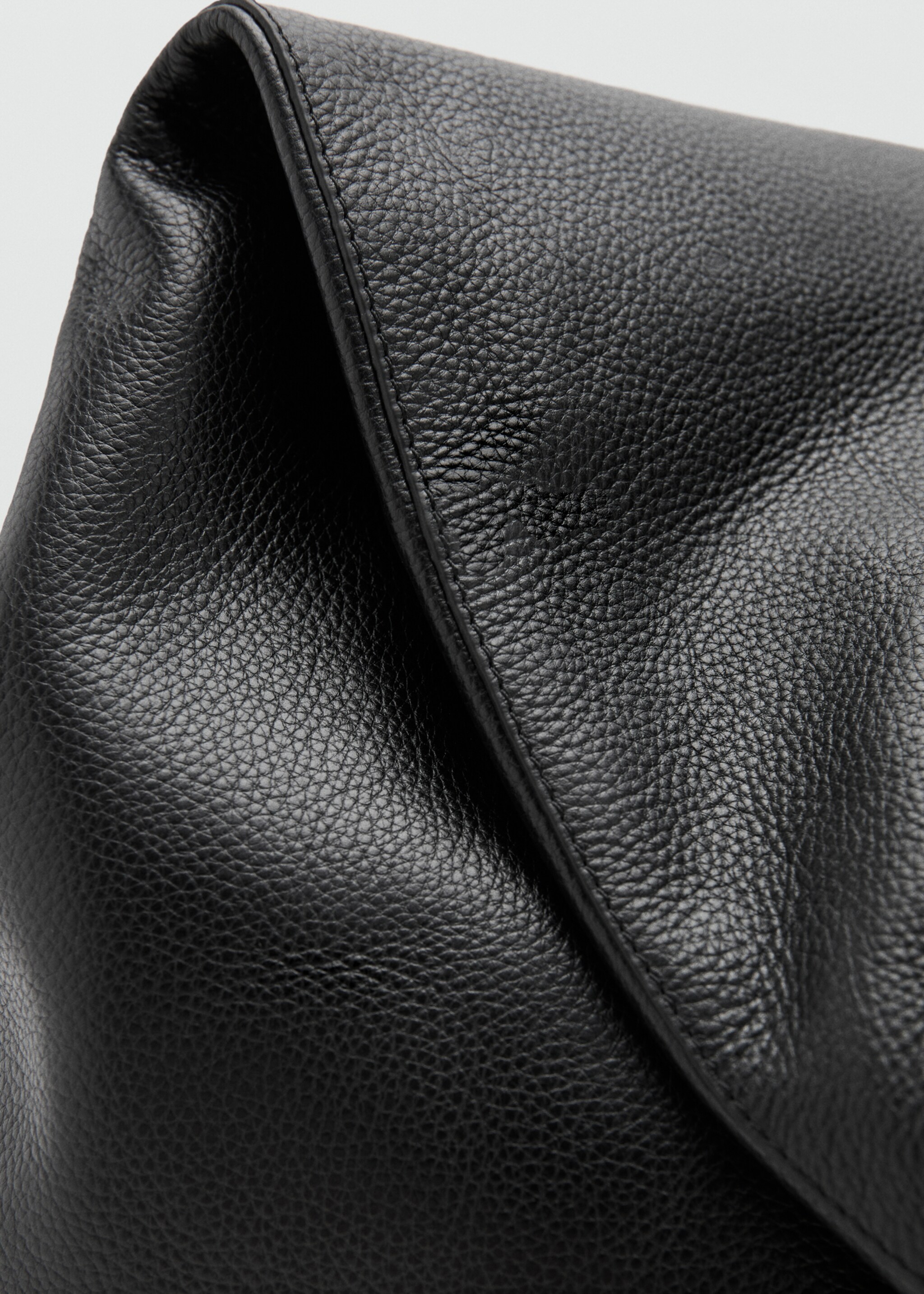 Leather shoulder bag - Details of the article 1, Black. Ref: 27071519-00.