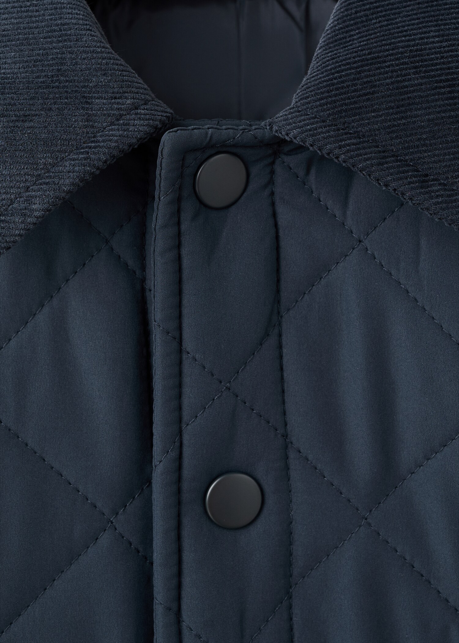 Quilted anorak with corduroy collar - Details of the article 8