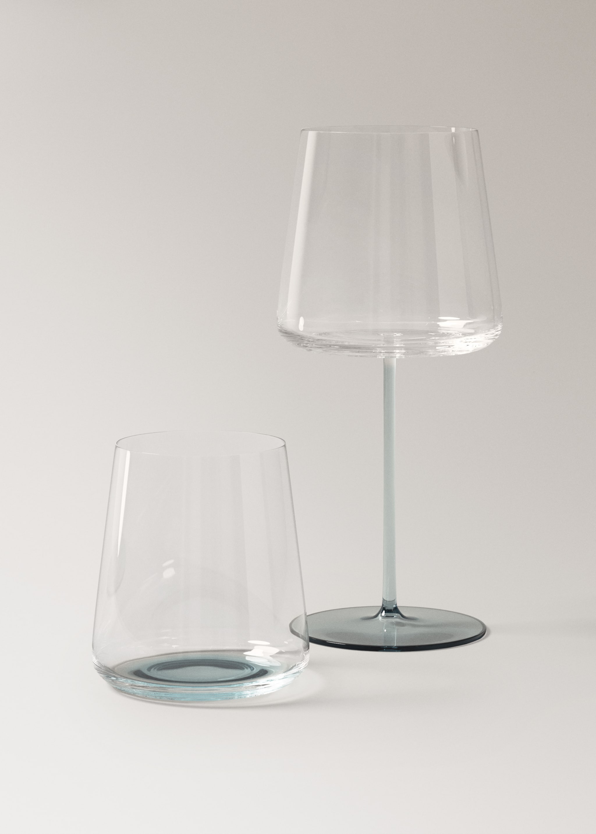 Crystal base-colour glass - Details of the article 3, Blue. Ref: 27071521-00.