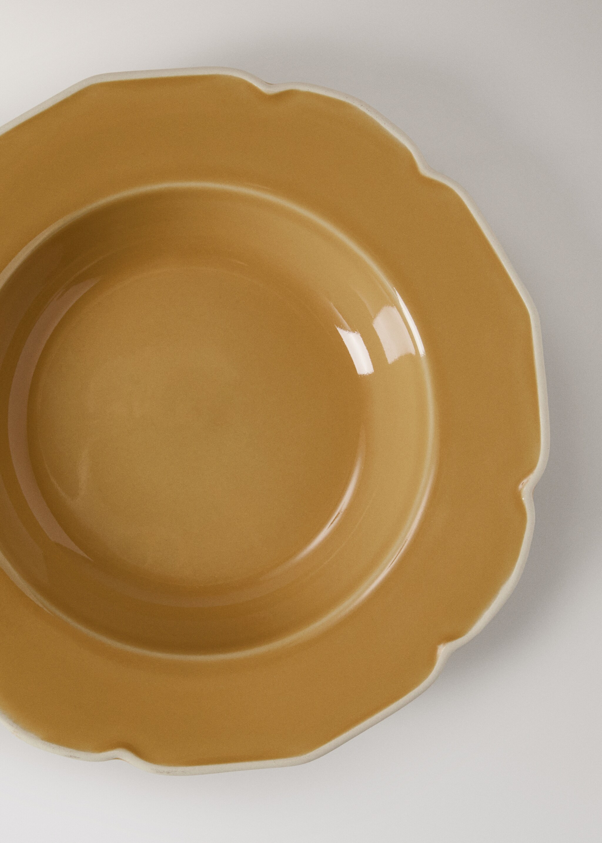 Stoneware deep plate with waves - Details of the article 1, Mustard. Ref: 27071524-00.