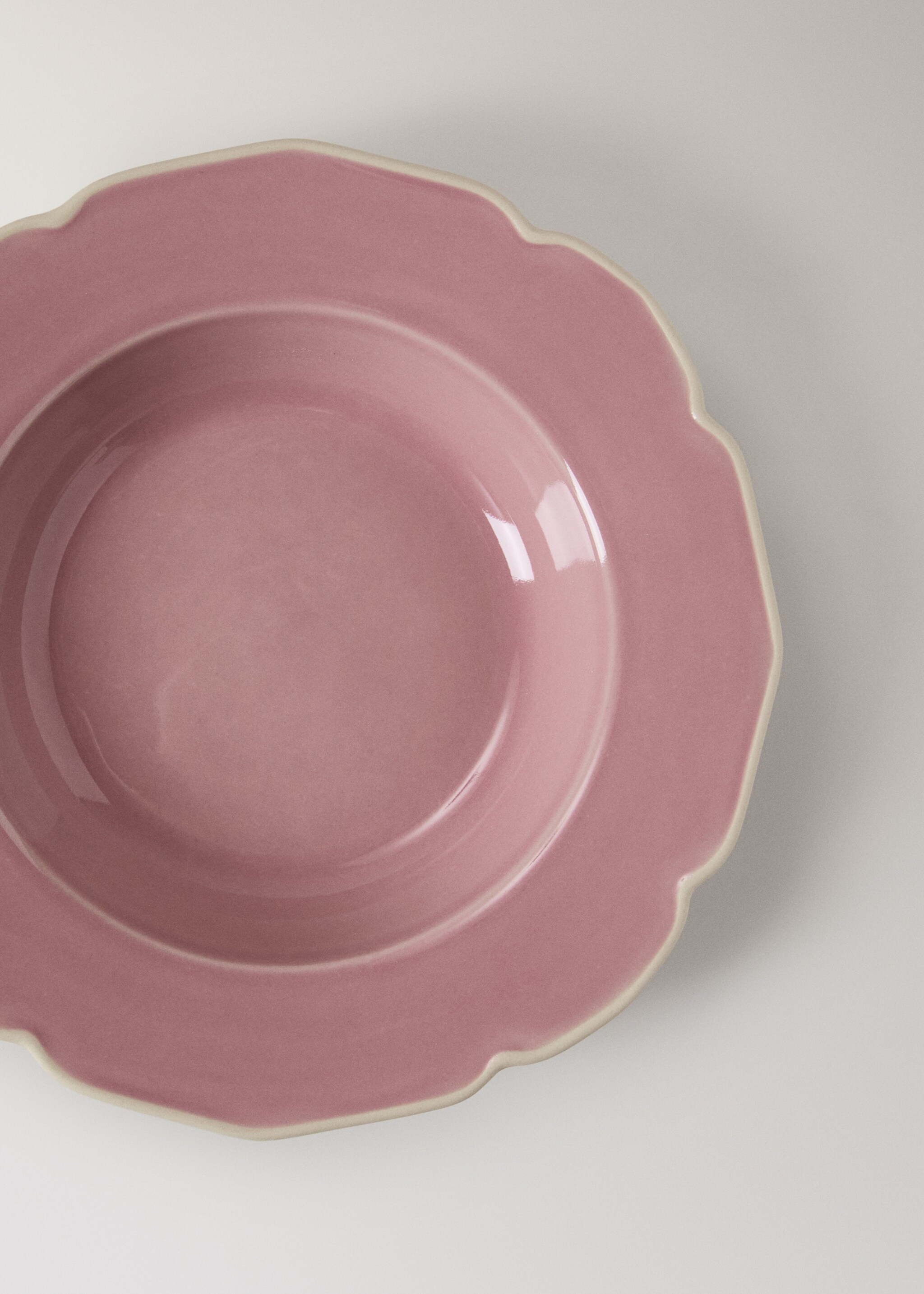 Stoneware deep plate with waves - Details of the article 1, Pink. Ref: 27071524-00.
