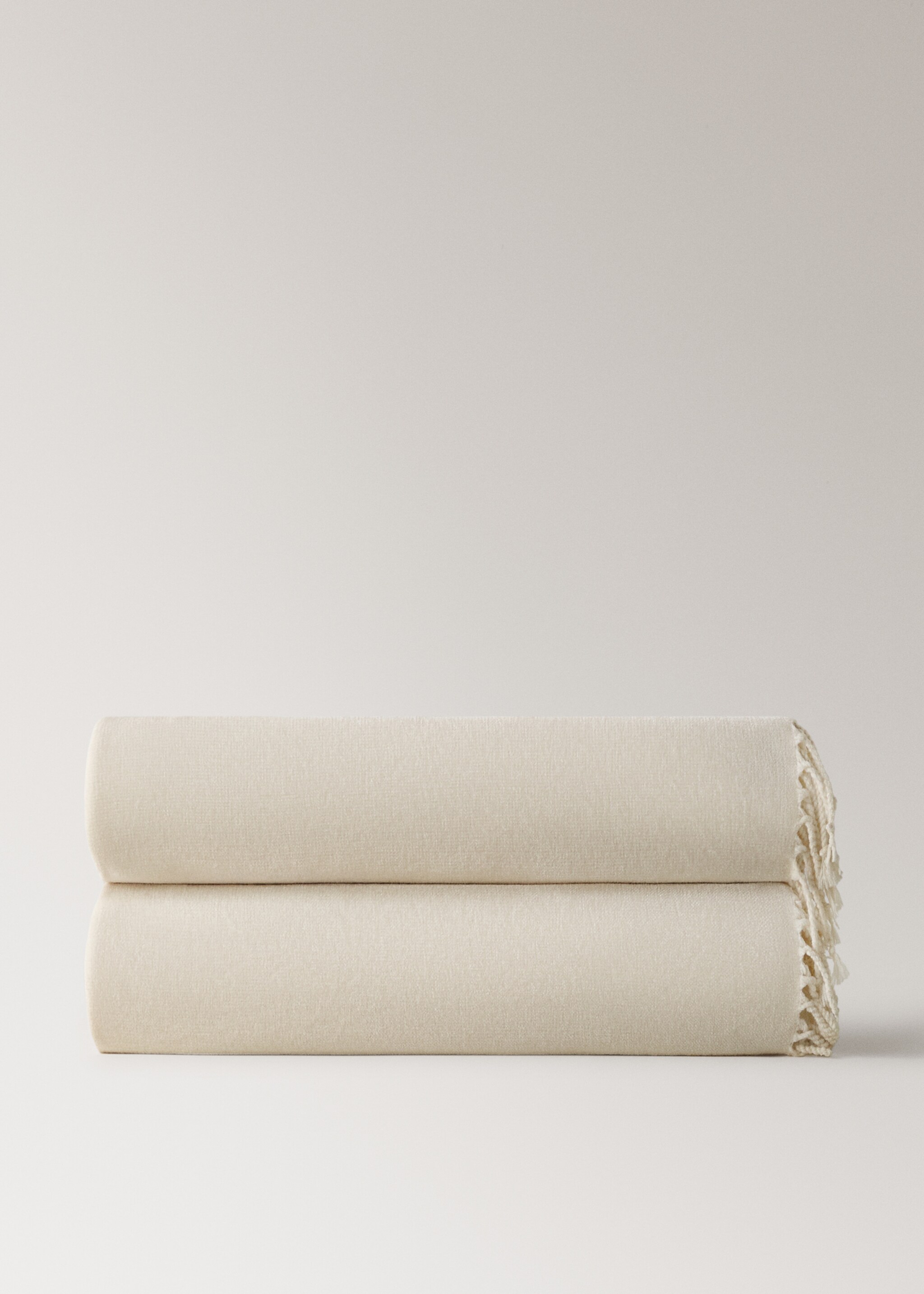 Chenille blanket with fringes - Article without model, Ivory White. Ref: 27071525-00.