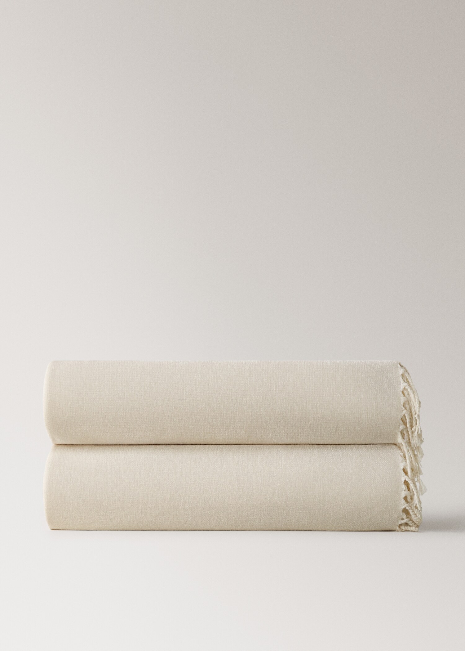 Chenille blanket with fringes - Article without model