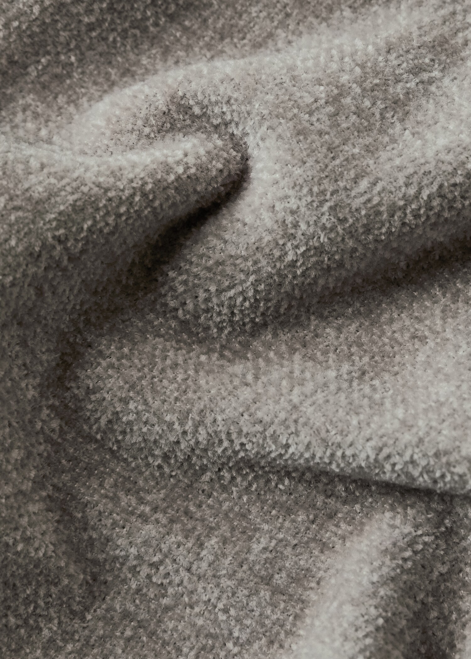 Chenille blanket with fringes - Details of the article 2