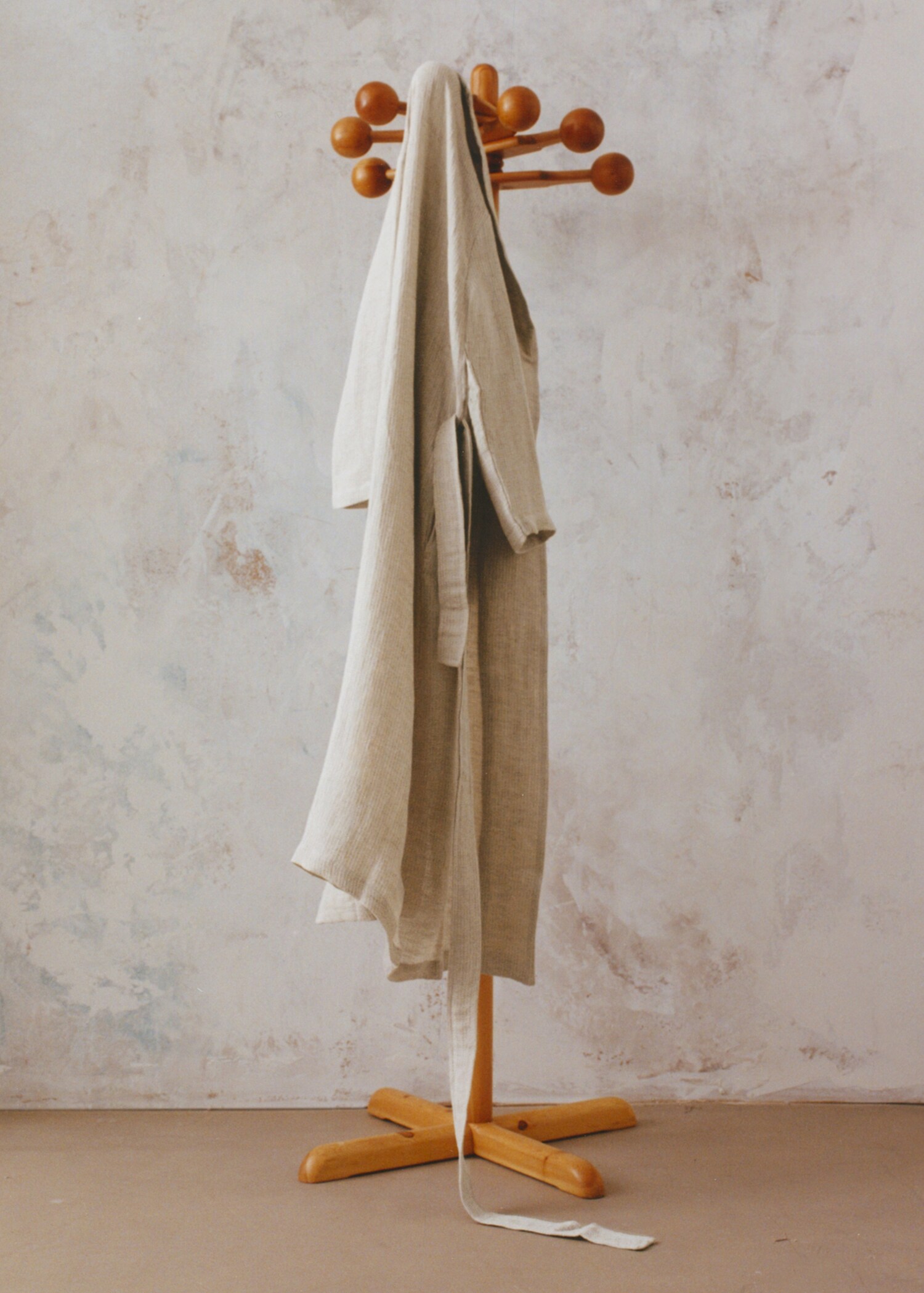 Linen cotton mini waffle dressing gown - Details of the article 6