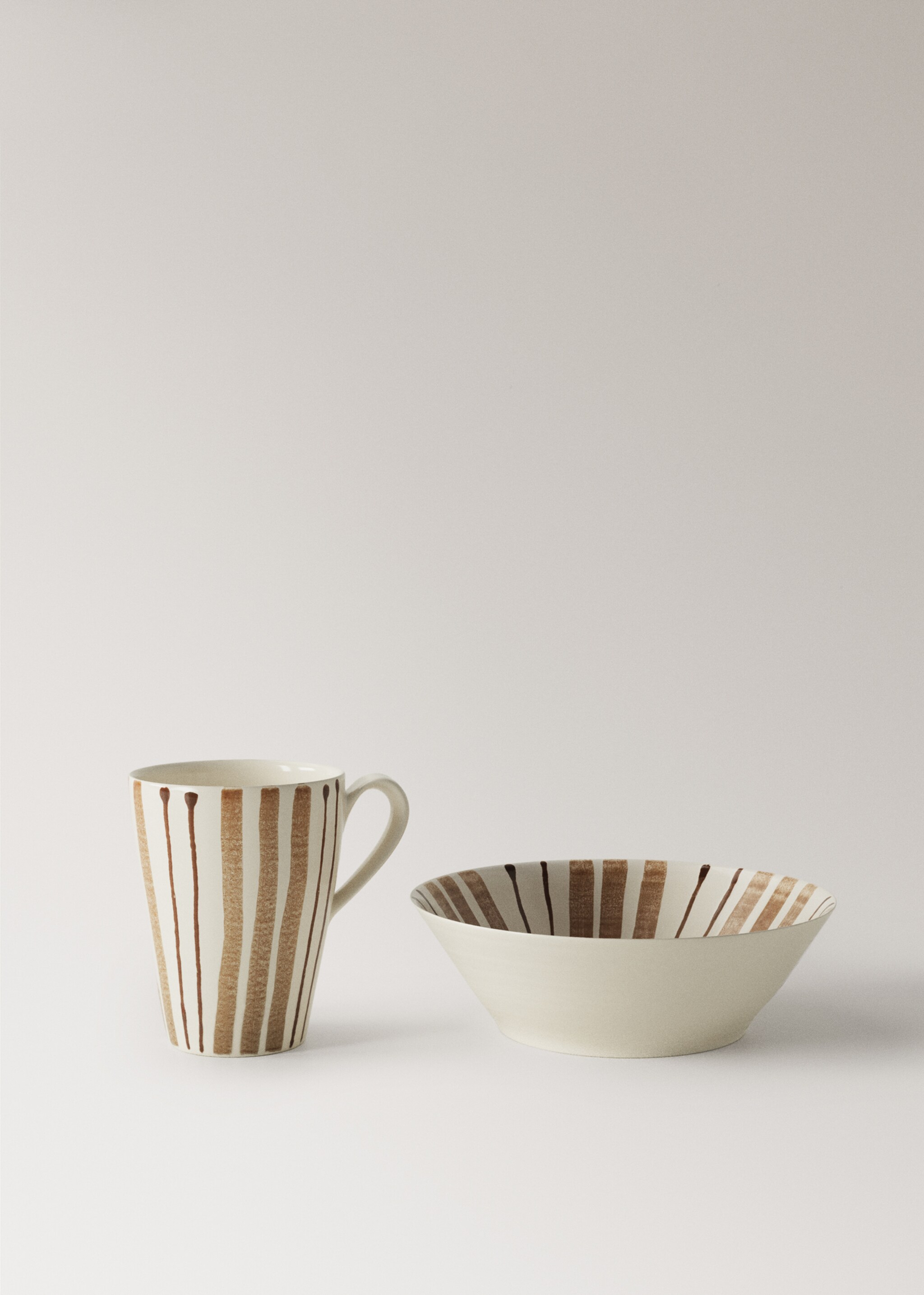 Stoneware tea cup - Details of the article 4, Brown. Ref: 27071527-00.