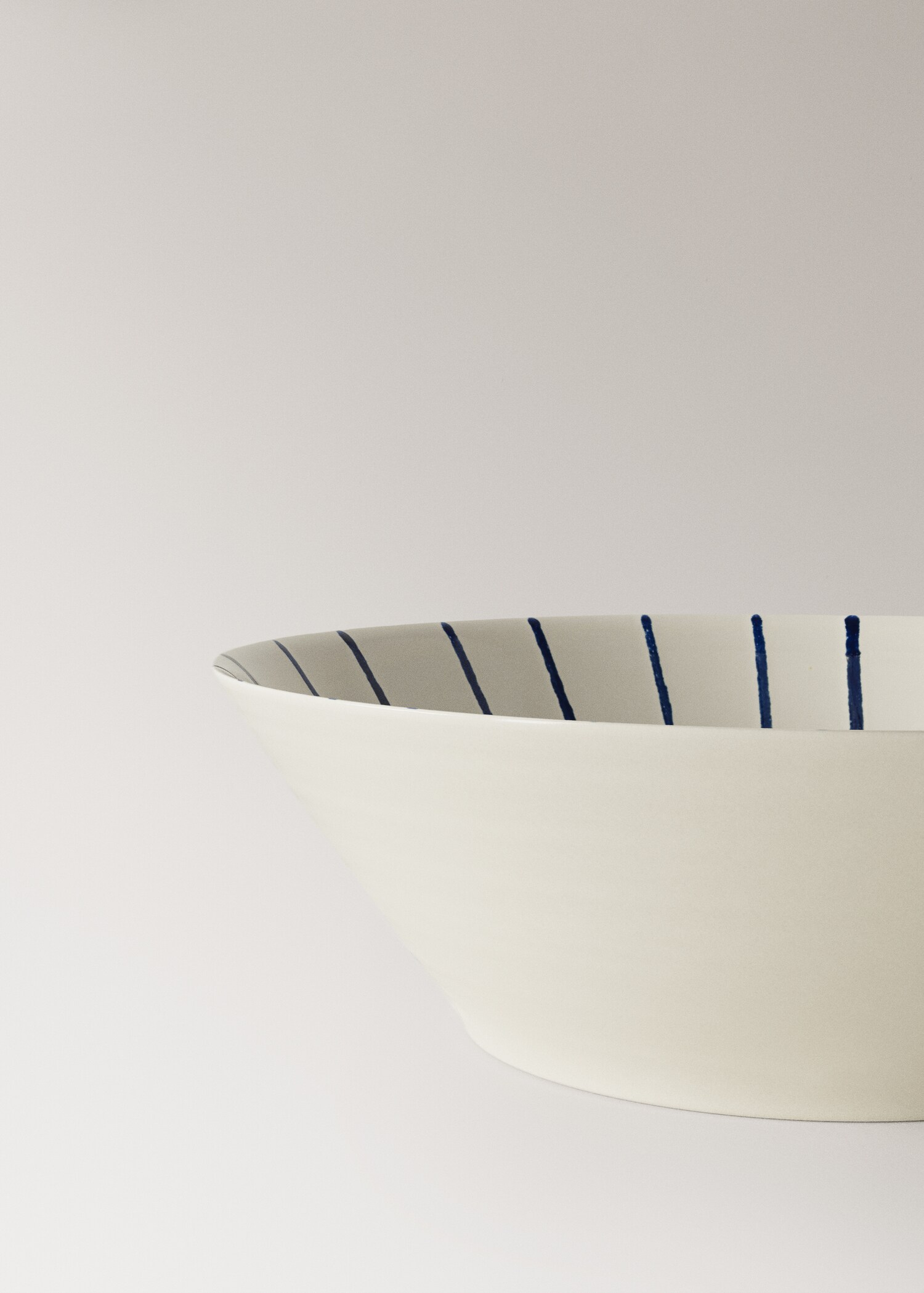 Steingut-Bowl mit Streifen - Detail des Artikels 3