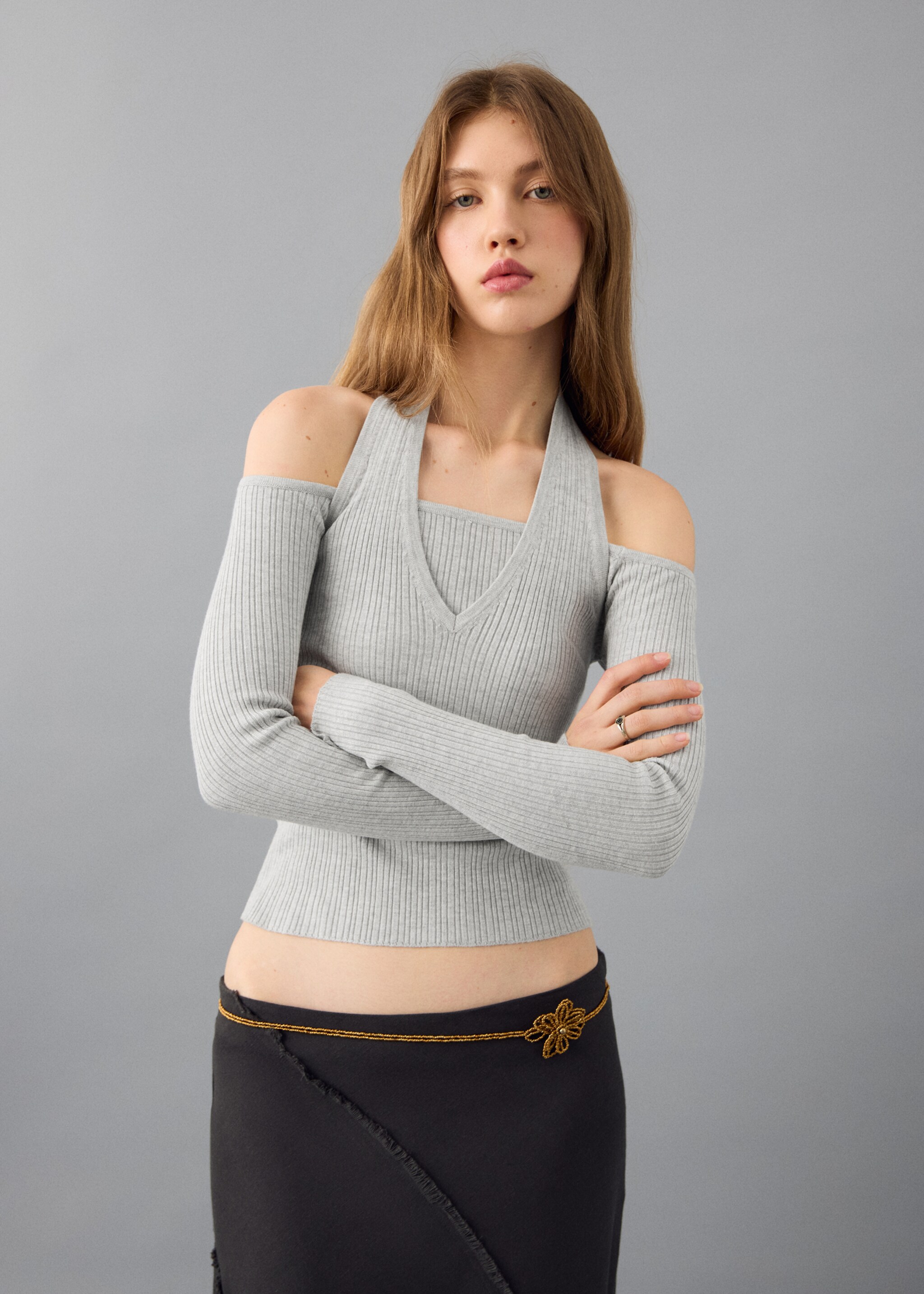 Top halter manga larga - Plano medio, Gris claro vigoré. Ref: 27071529-00.