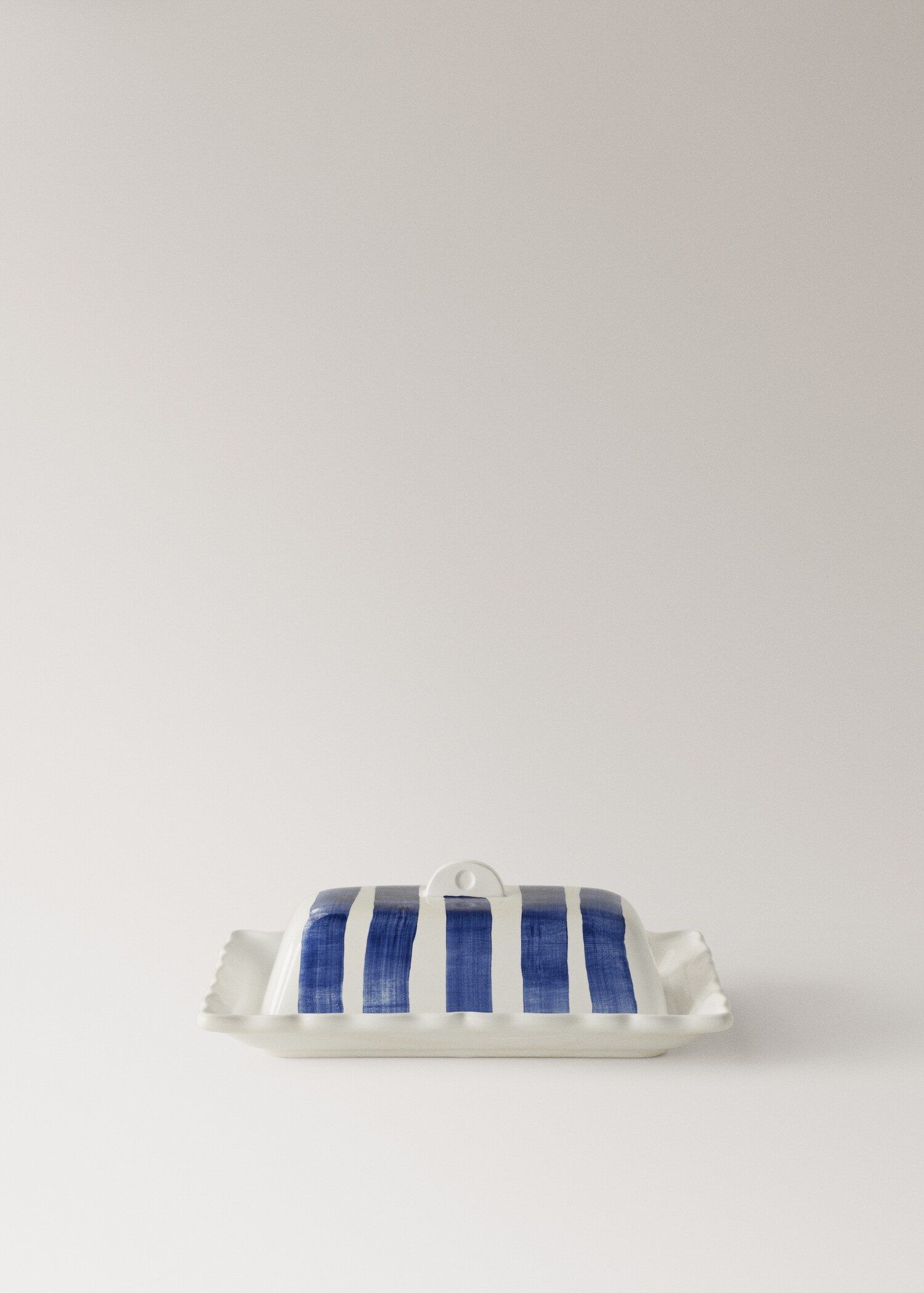 Maselniczka z fajansu w paski - Artykuł bez modela/modelki