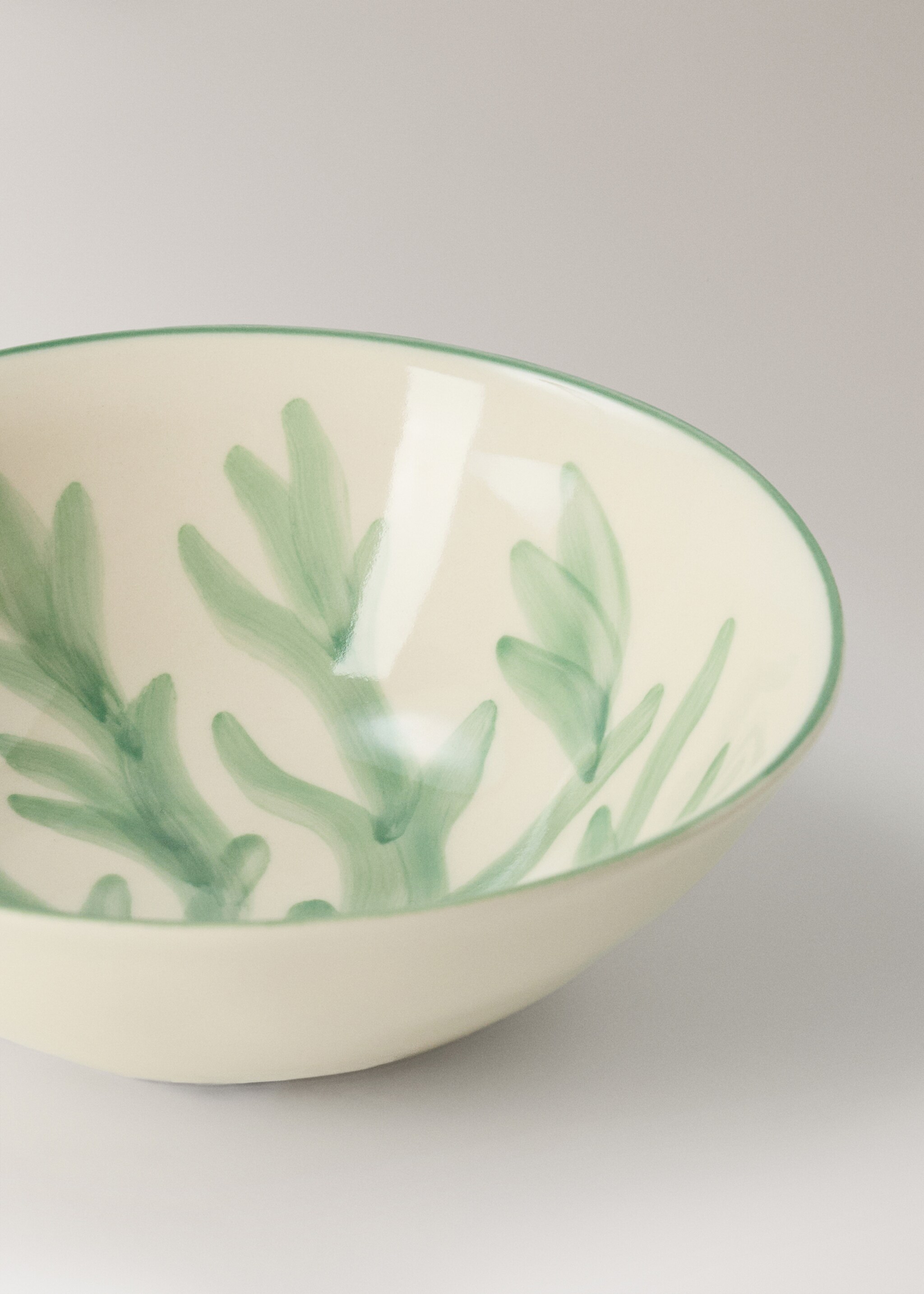Floral design stoneware bowl - Details of the article 1, Pastel Green. Ref: 27071533-00.