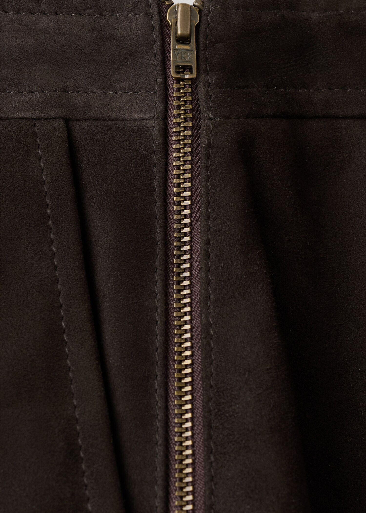 Suede shorts with zip - Details of the article 0