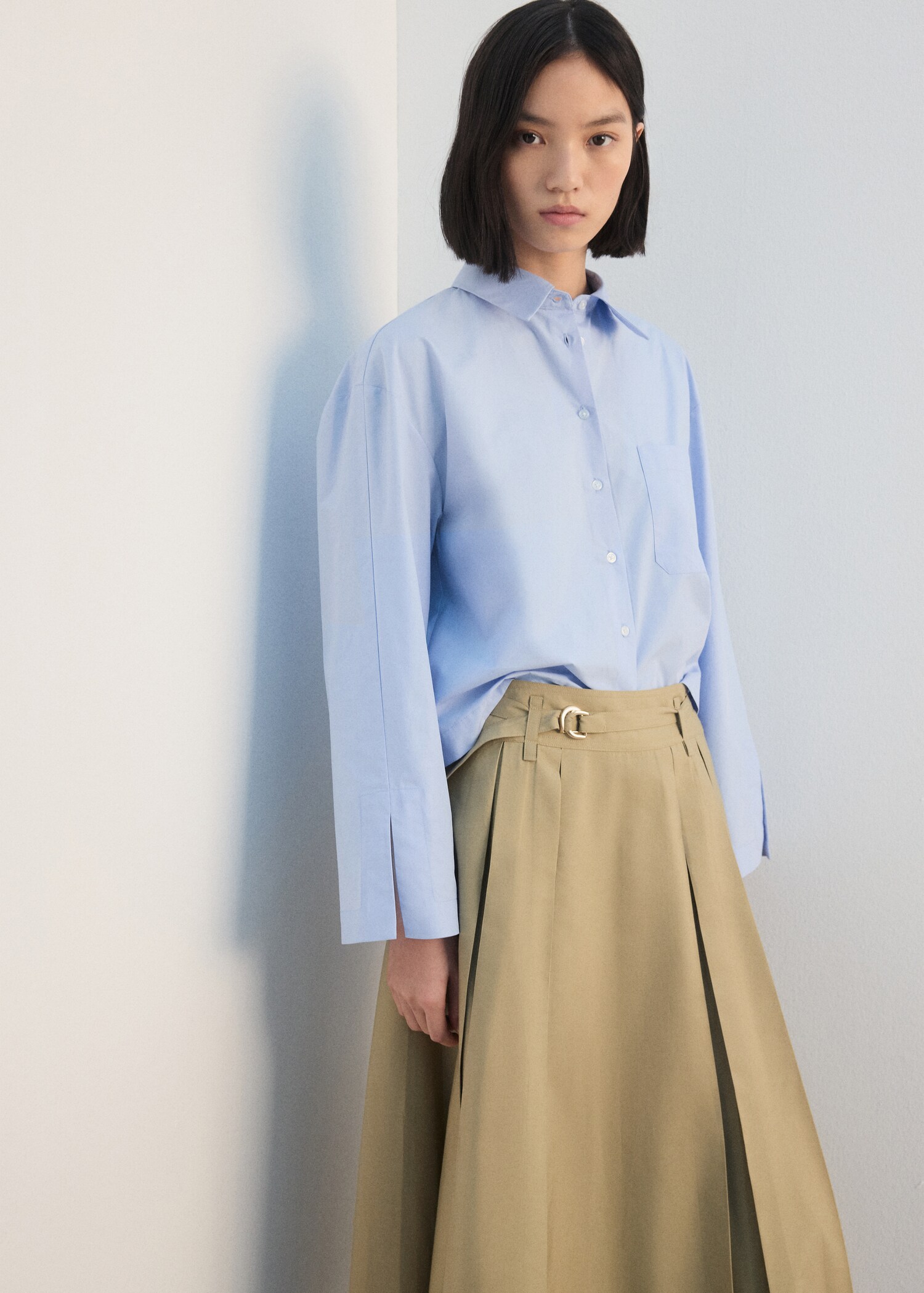 تنورة إيفازيه بطيات وحزام - رؤية وسط