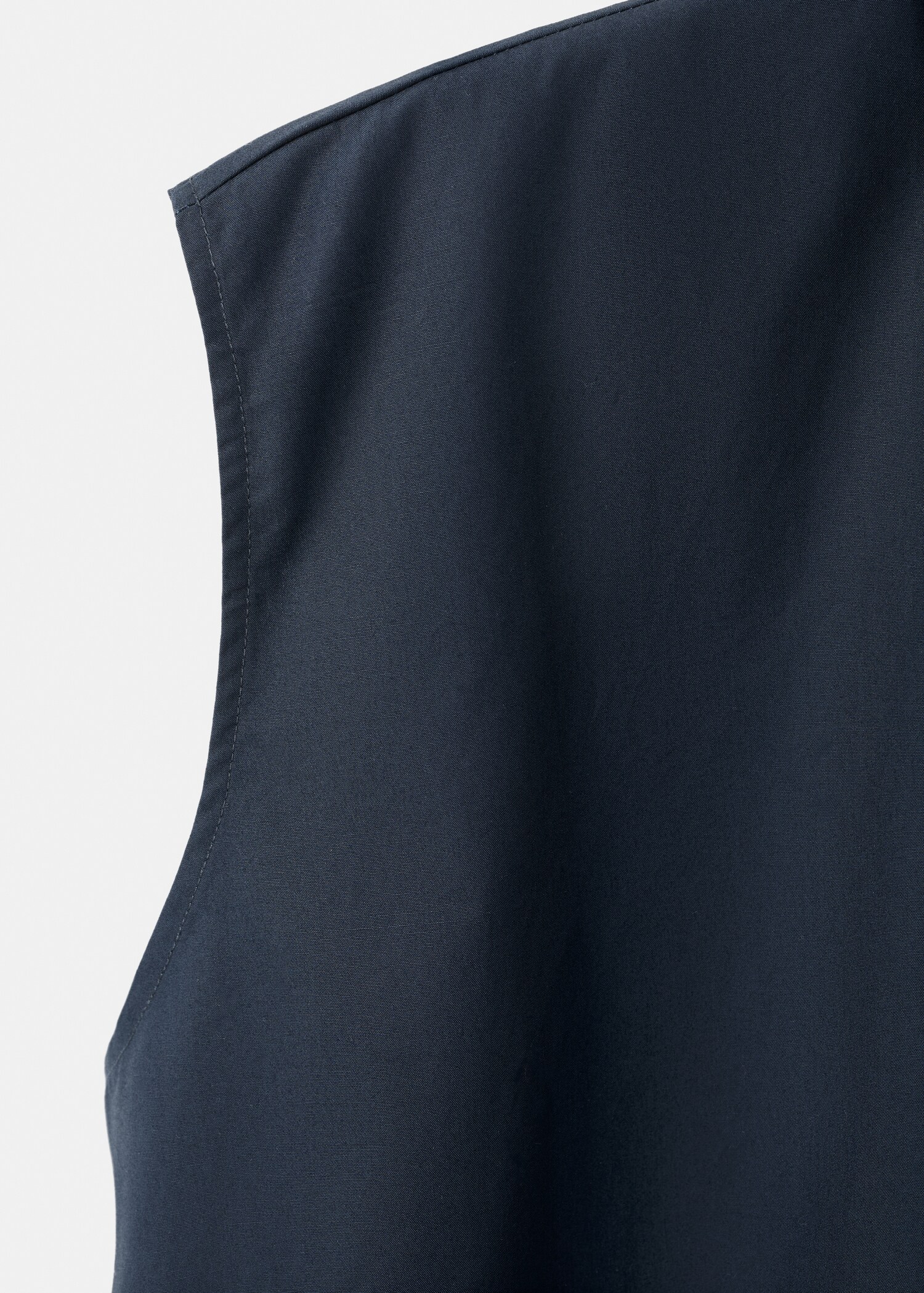 Sleeveless cotton shirt - Details of the article 0