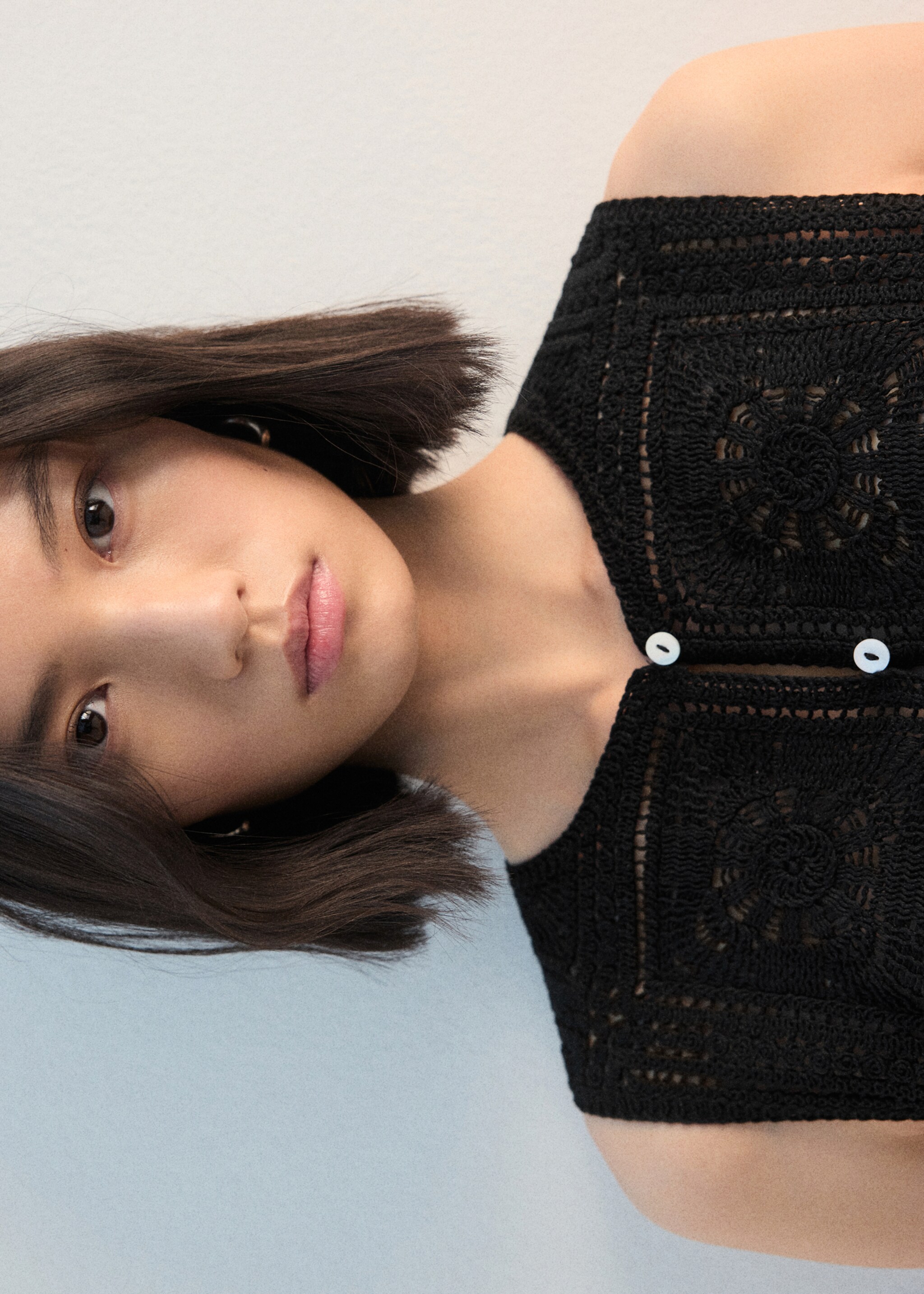 Crochet top with buttons - Details of the article 1, Black. Ref: 27072539-00.