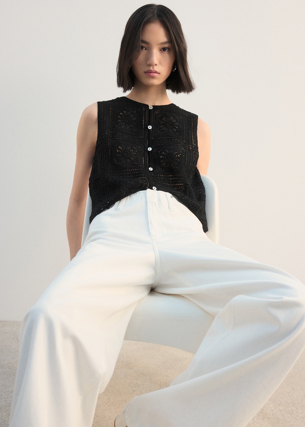 Crochet top with buttons