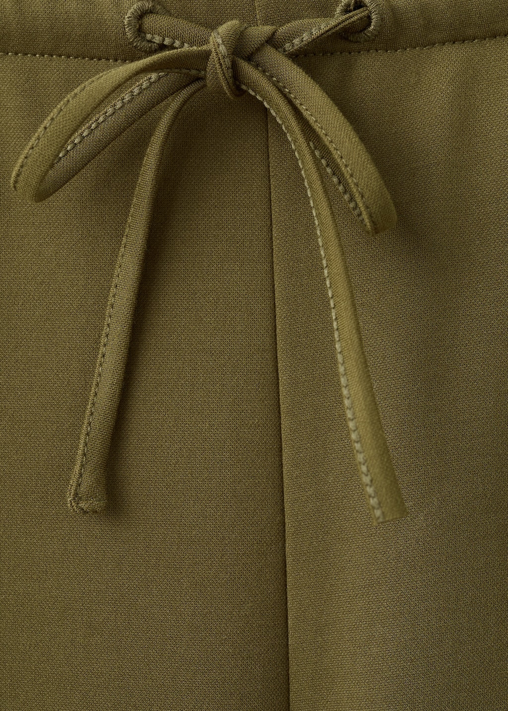 Straight-fit pants with elastic waist