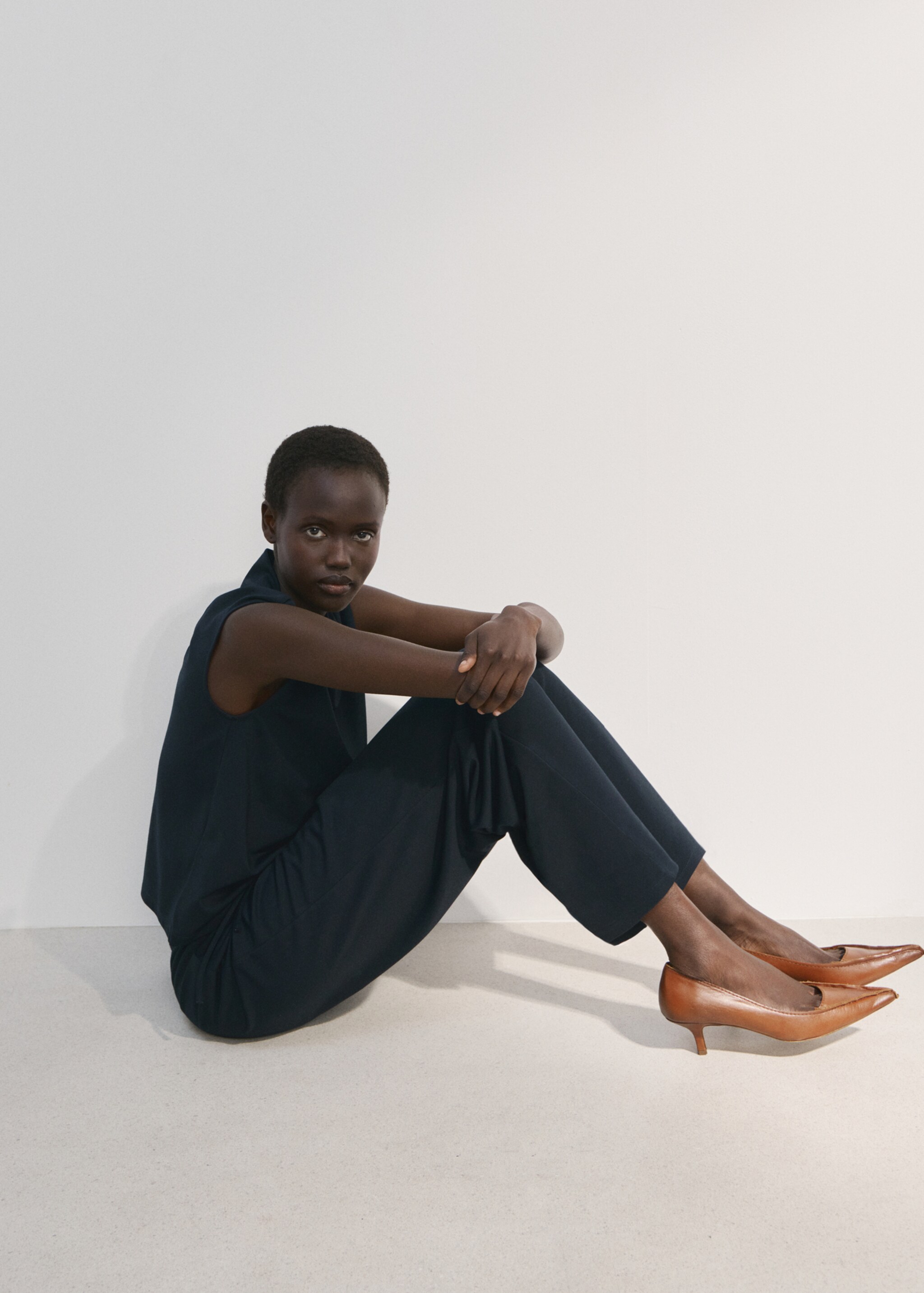 Pantalon droit taille élastique - Détail de l'article 2, Bleu marine. Ref: 27072541-00.