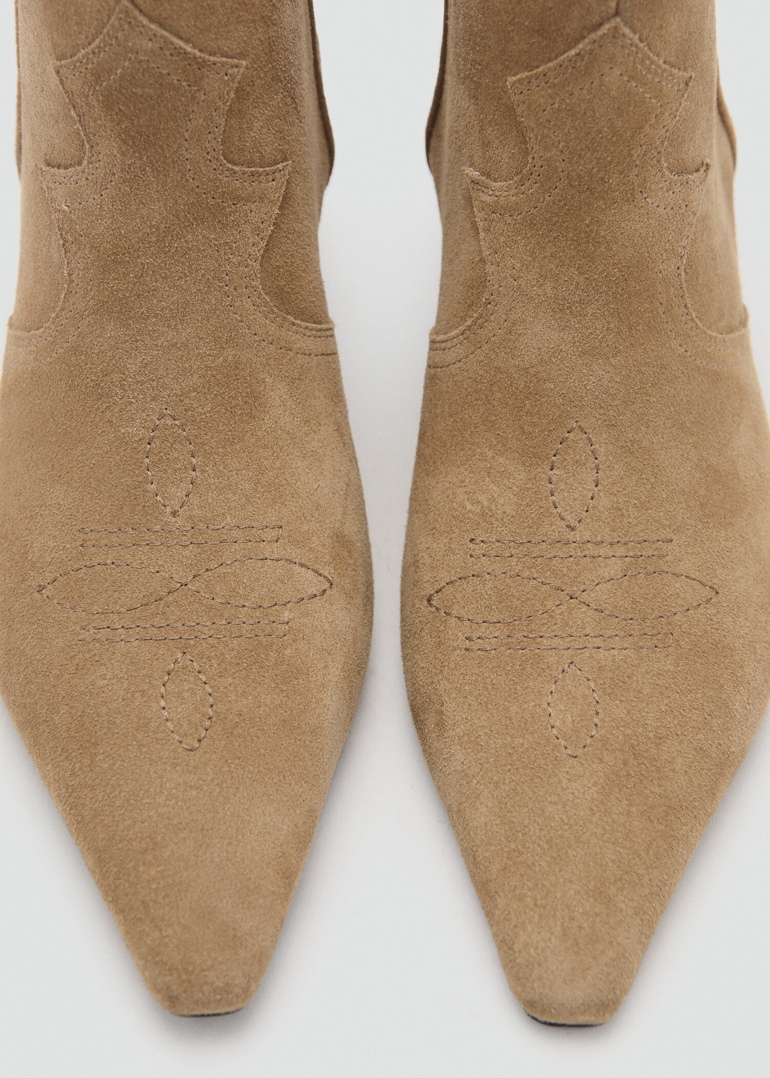 Suede ankle boot with kitten heel - Details of the article 2