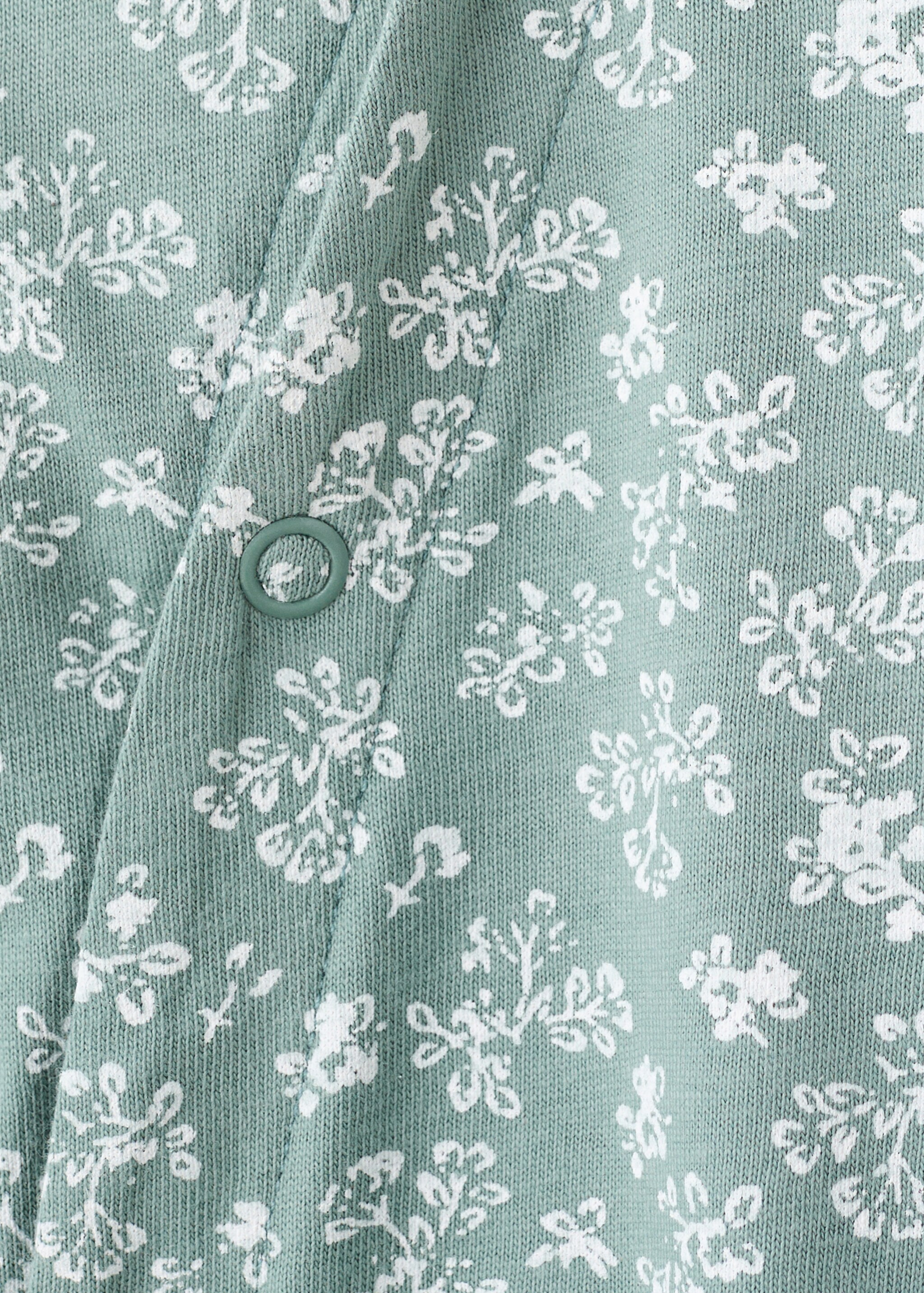Printed long pyjamas - Details of the article 8, Green. Ref: 27072548-00.