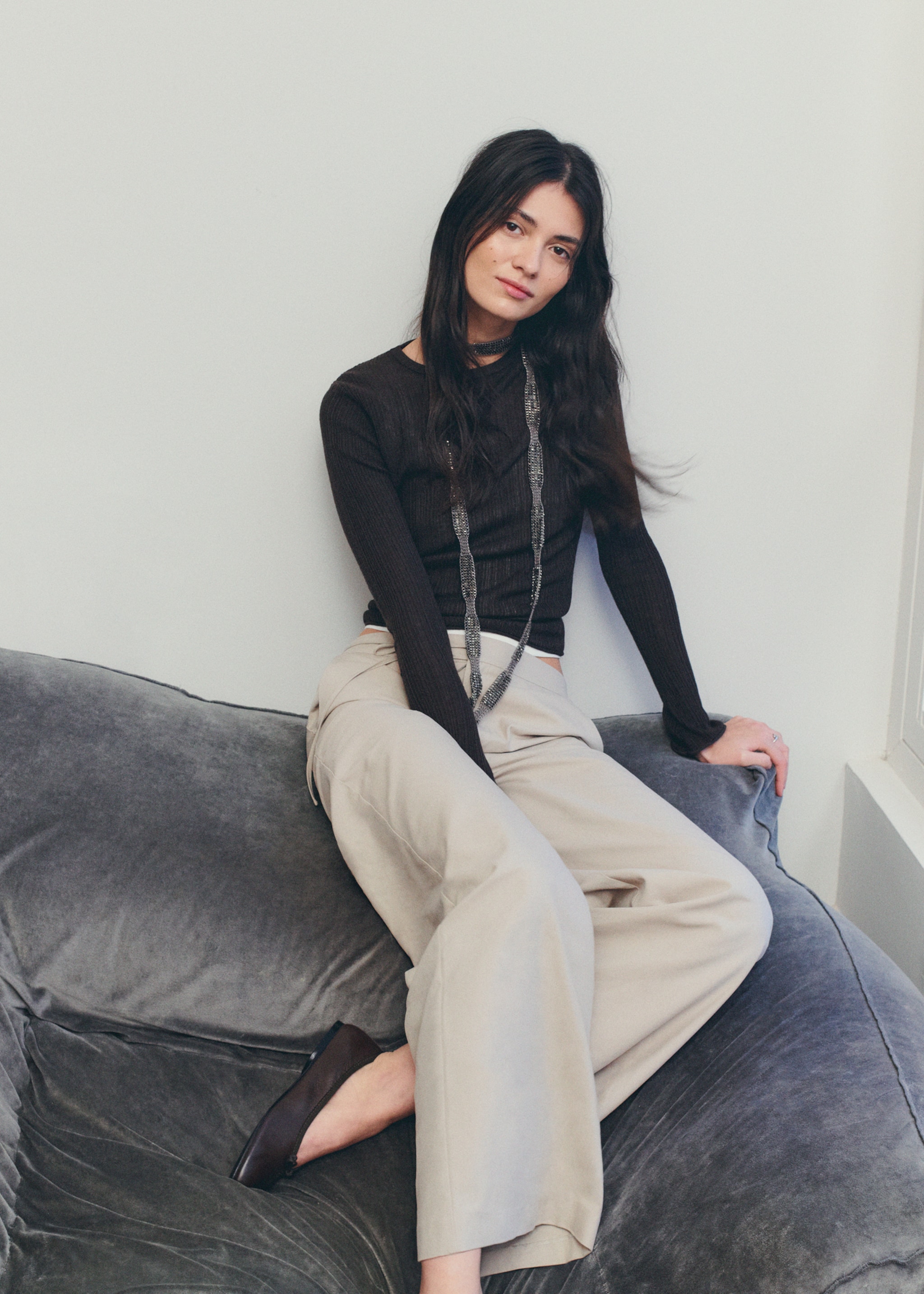 Wide leg trousers with drawstring - Details of the article 5, Beige. Ref: 27072549-00.