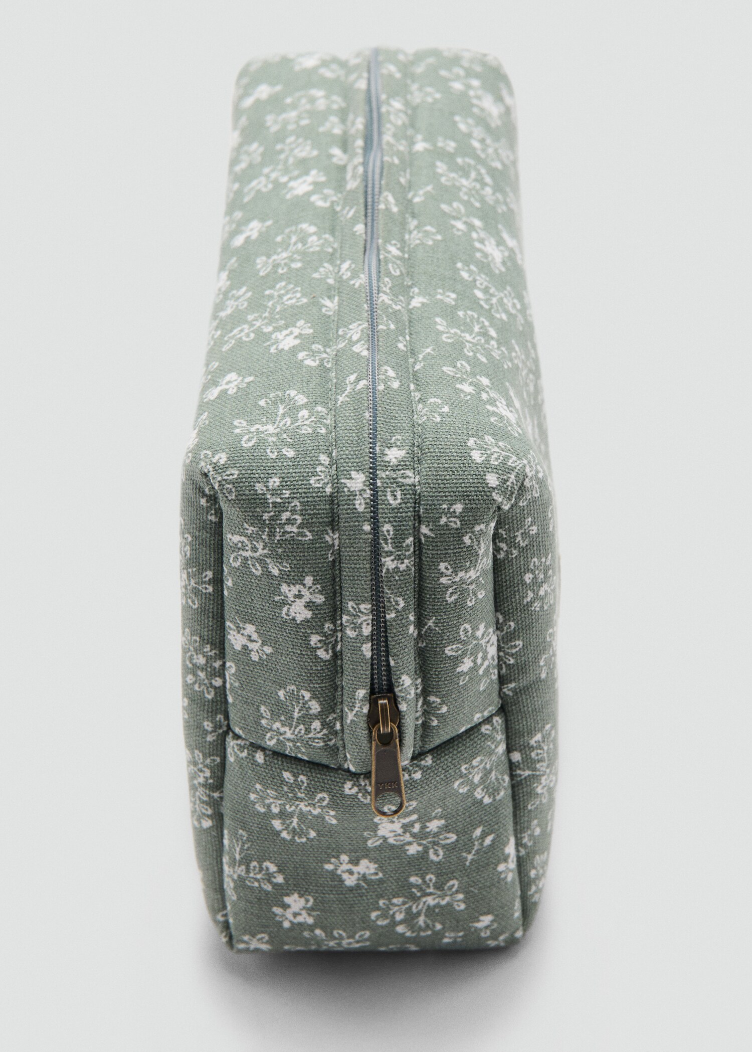 Косметичка з квітковим принтом - Детальніше про товар 1