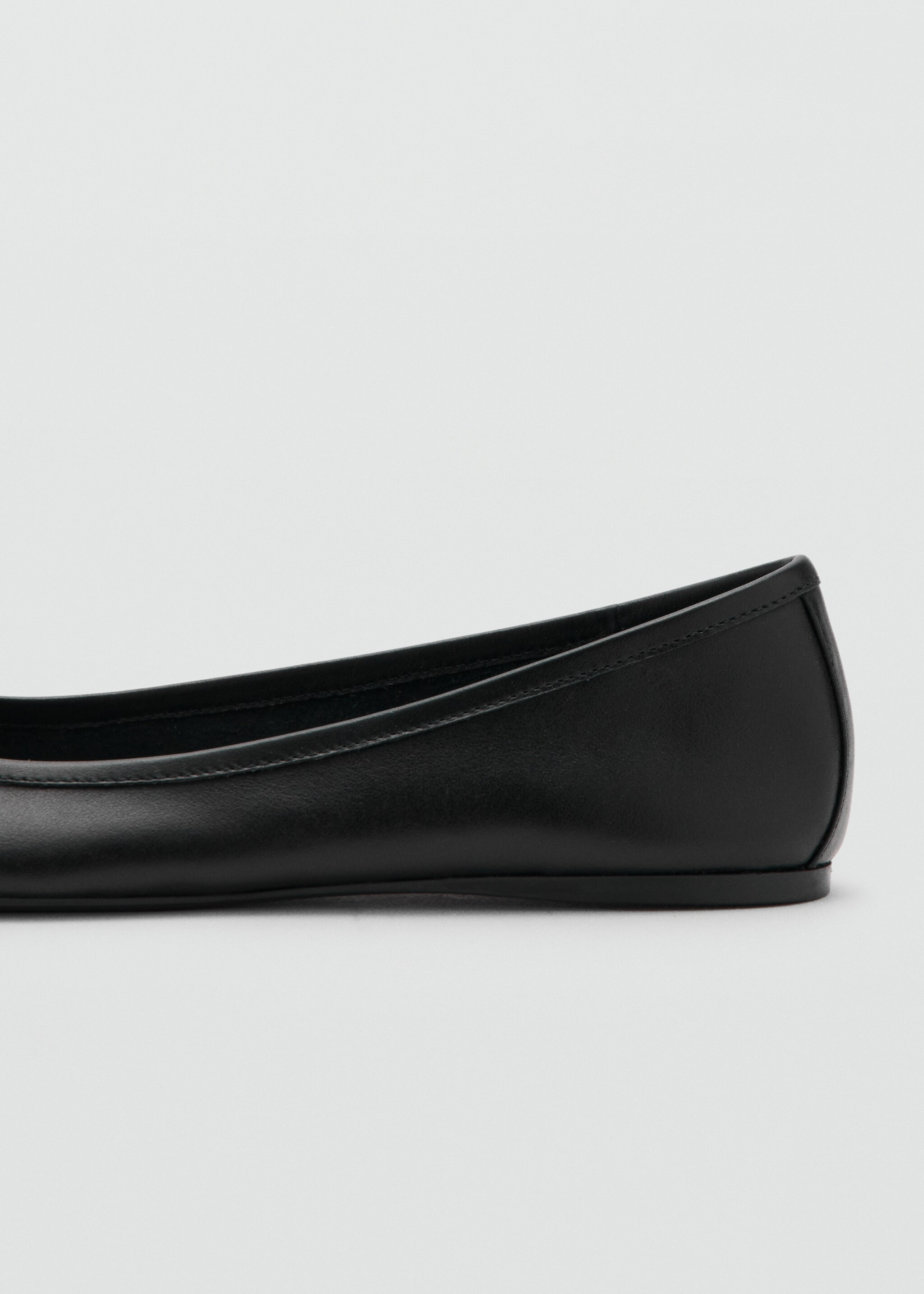 Leather ballet flats with bow - Details of the article 1, Black. Ref: 27072552-00.