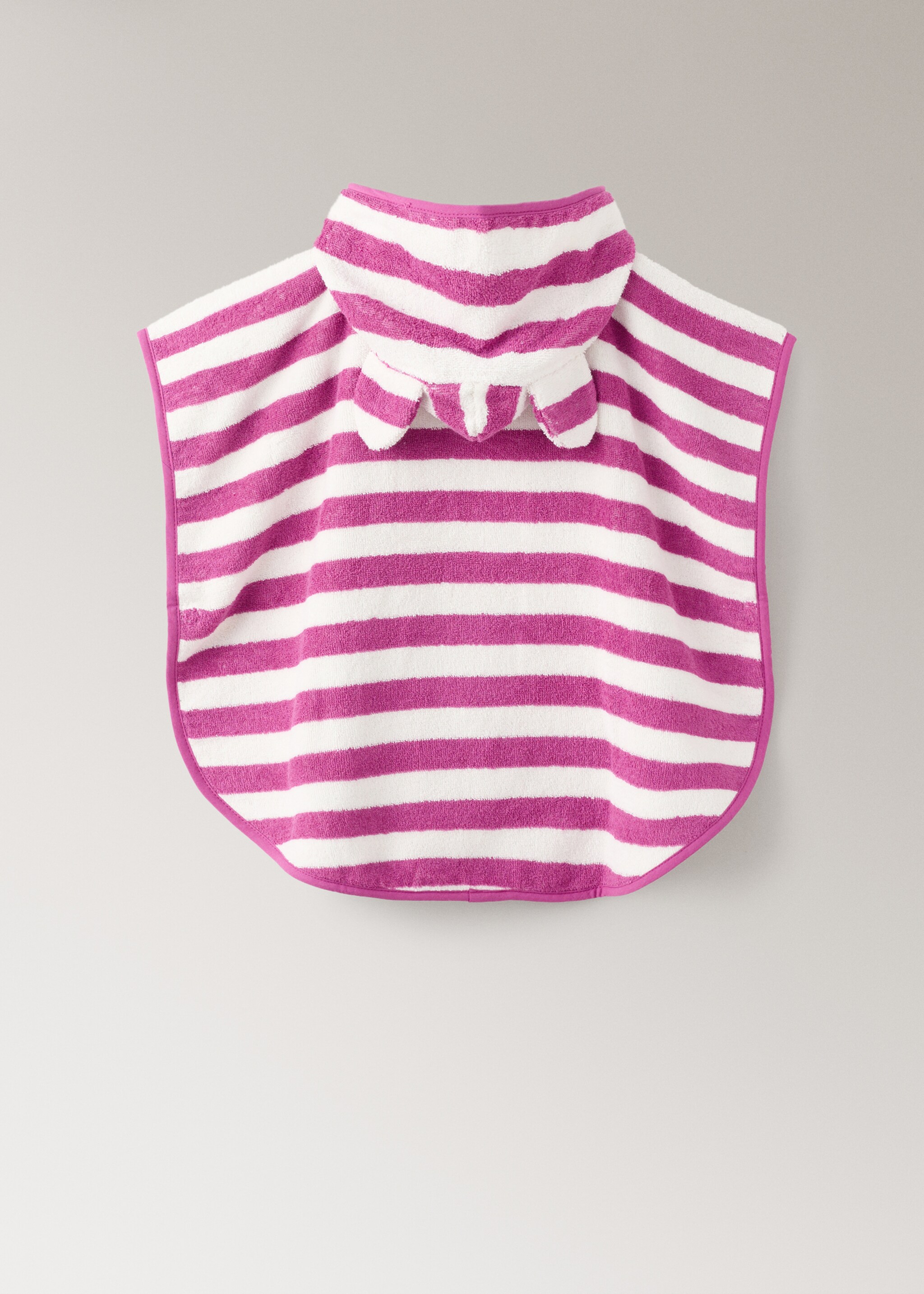 Striped poncho towel - Details of the article 3, Fuchsia. Ref: 27072554-00.