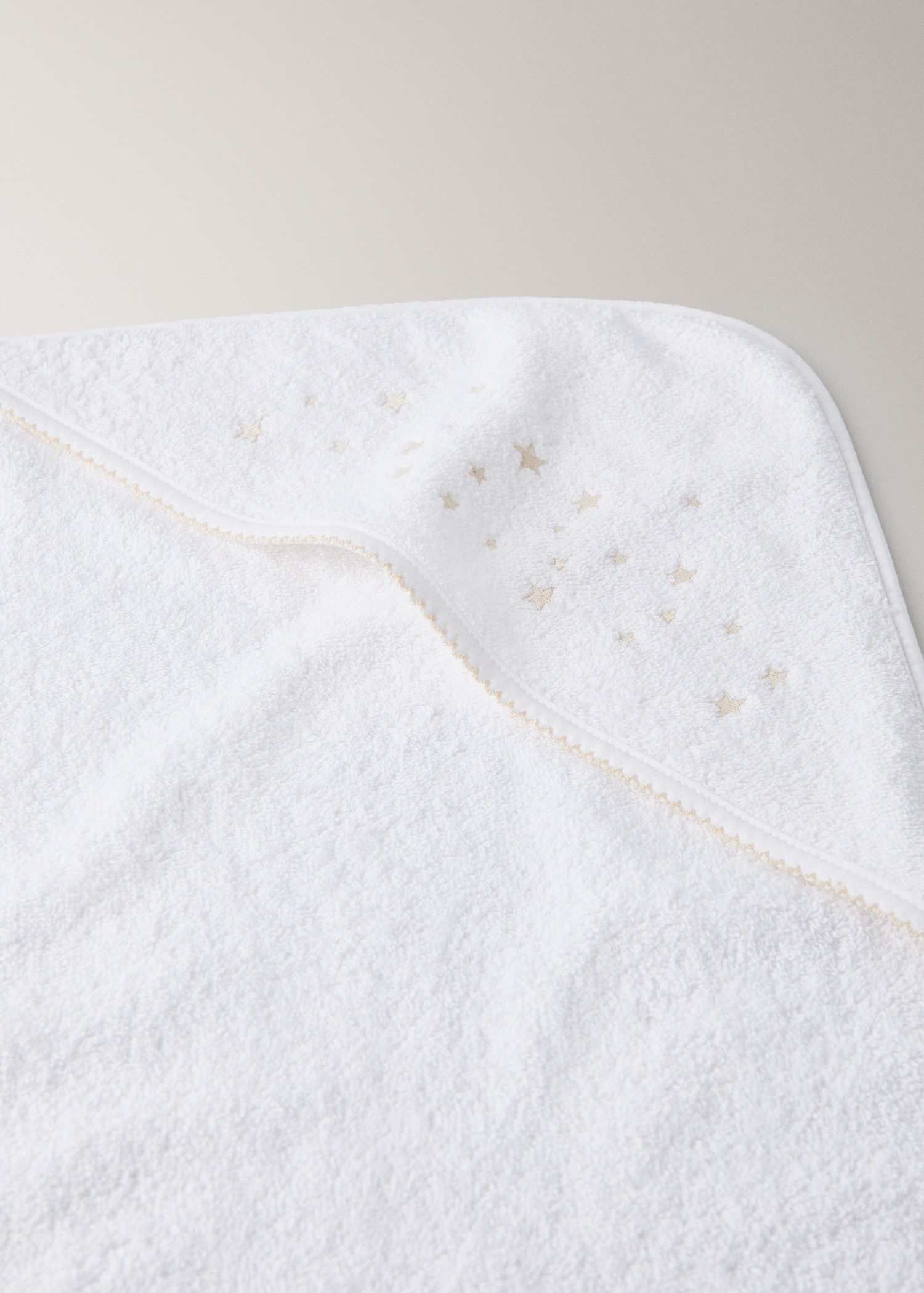 Children's bath cape with embroidered stars - Details of the article 1