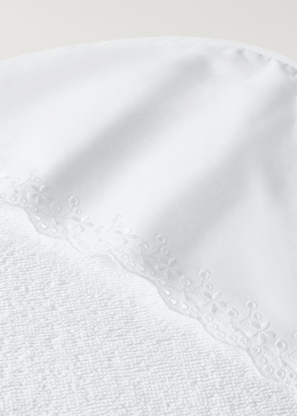 Floral-embroidered children’s bath towel with hood