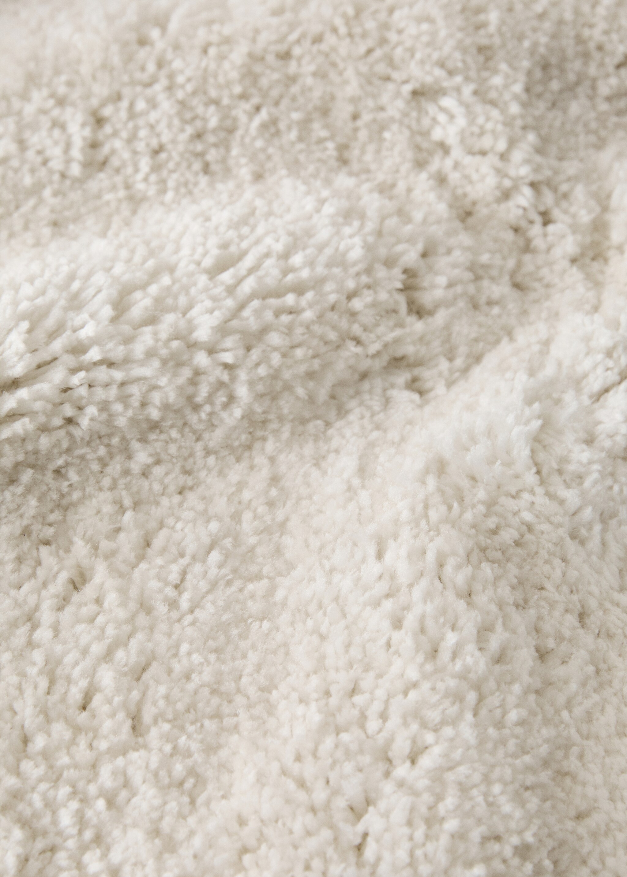 soft touch cotton yarn rug - Details of the article 1, Off White. Ref: 27073270-00.