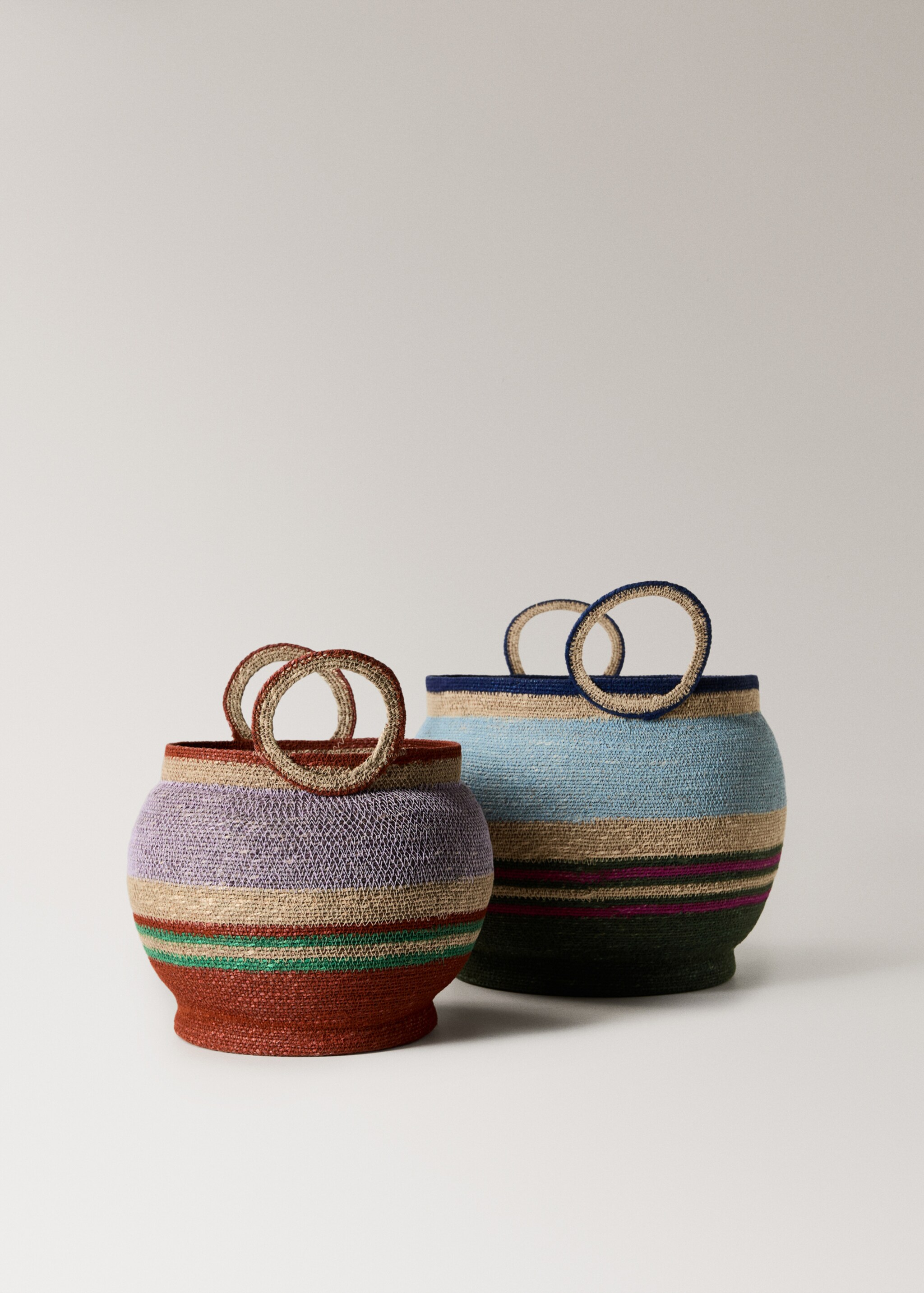 Μεγάλο στρογγυλό καλάθι με ρίγες και λαβές - Λεπτομέρεια του προϊόντος 3, Πράσινο Παστέλ. Ref: 27073272-00.