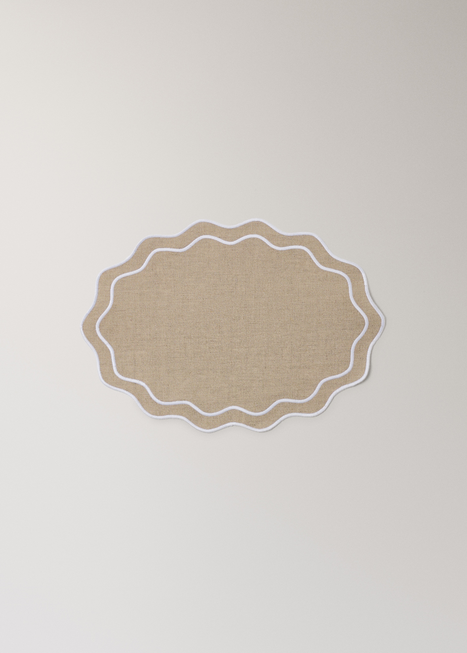Set de table en lin enduit avec ondulations - Home | MANGO France ...