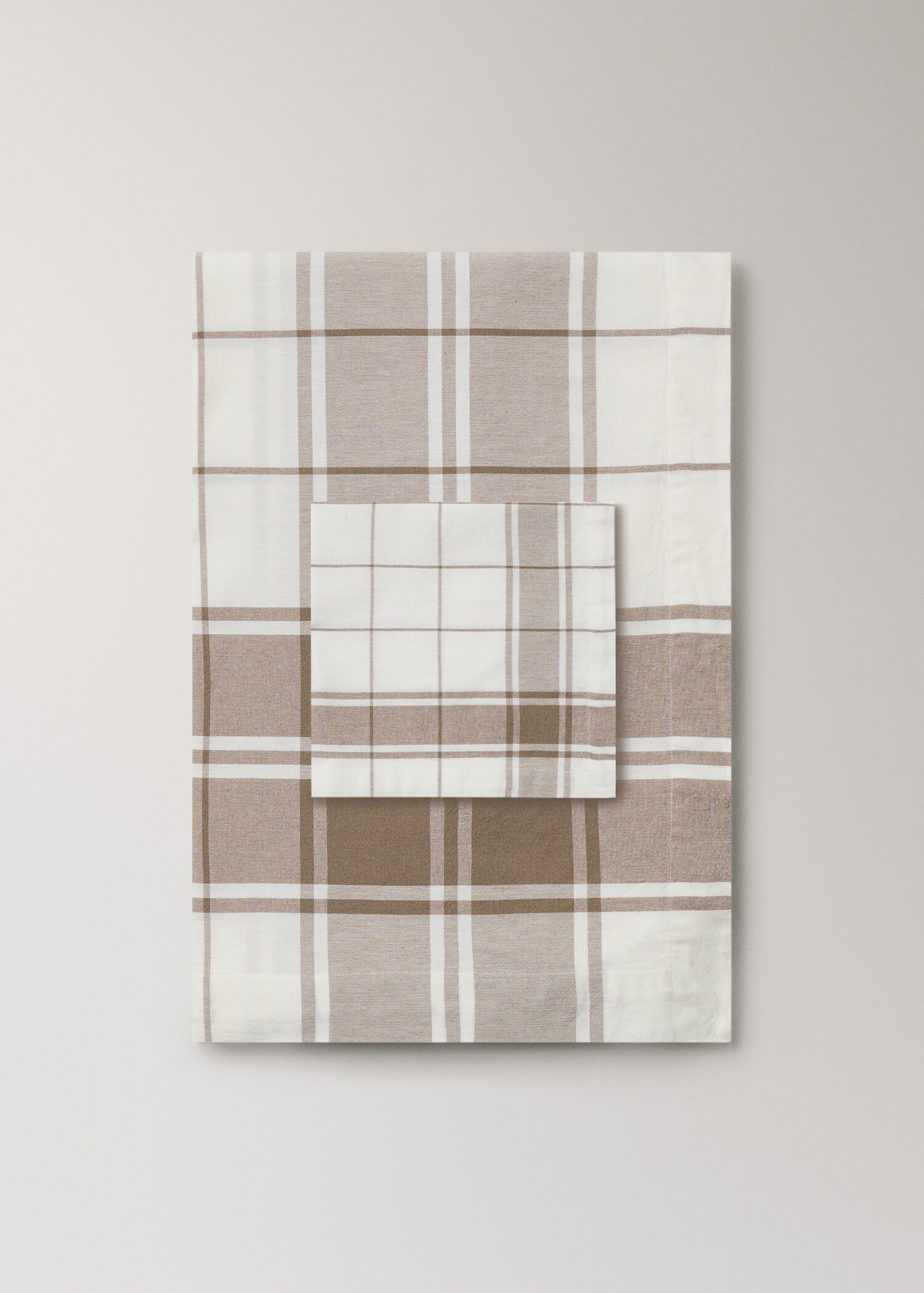 Napkin ventana - Details of the article 3