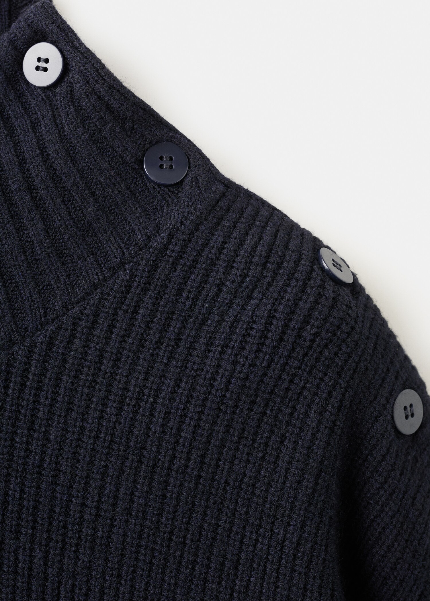 Perkins-neck sweater with button - Details of the article 8