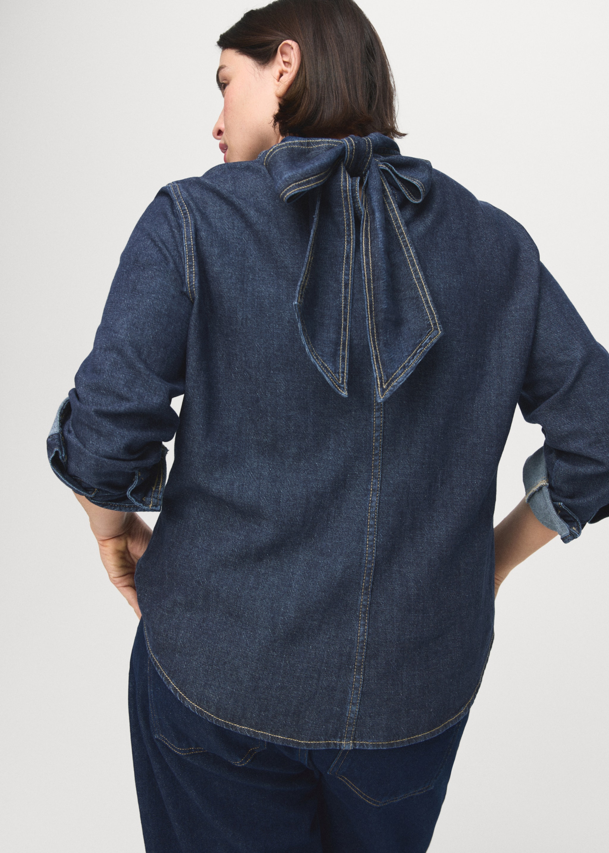 Camisa denim cierre lazo - Detalle del artículo 4, Azul oscuro. Ref: 27073297-00.