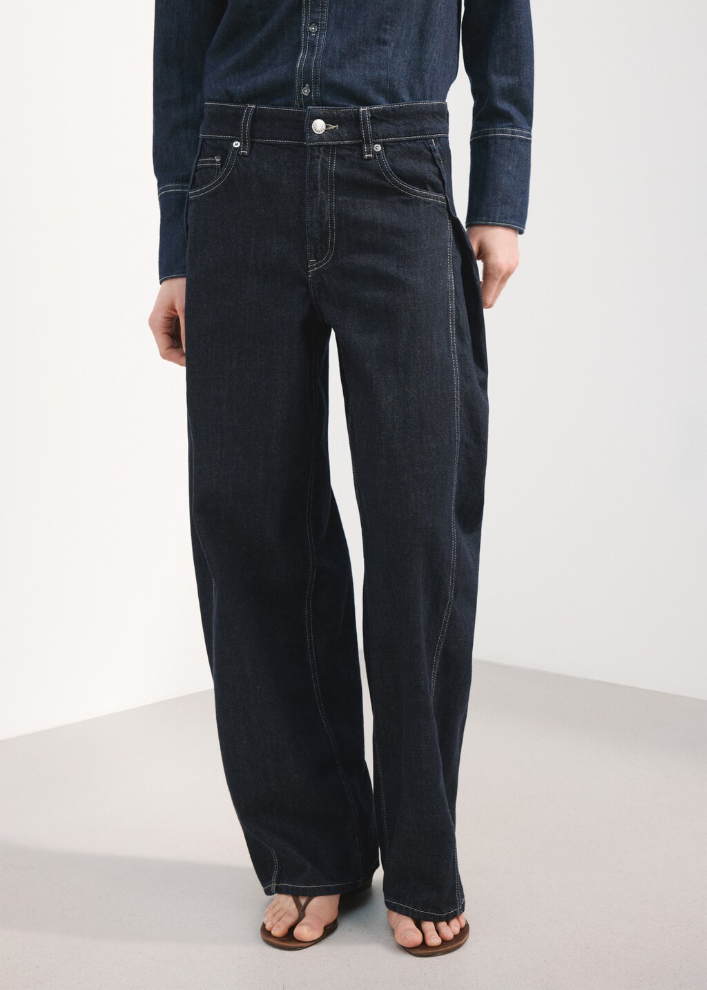 Mid-rise balloon jeans