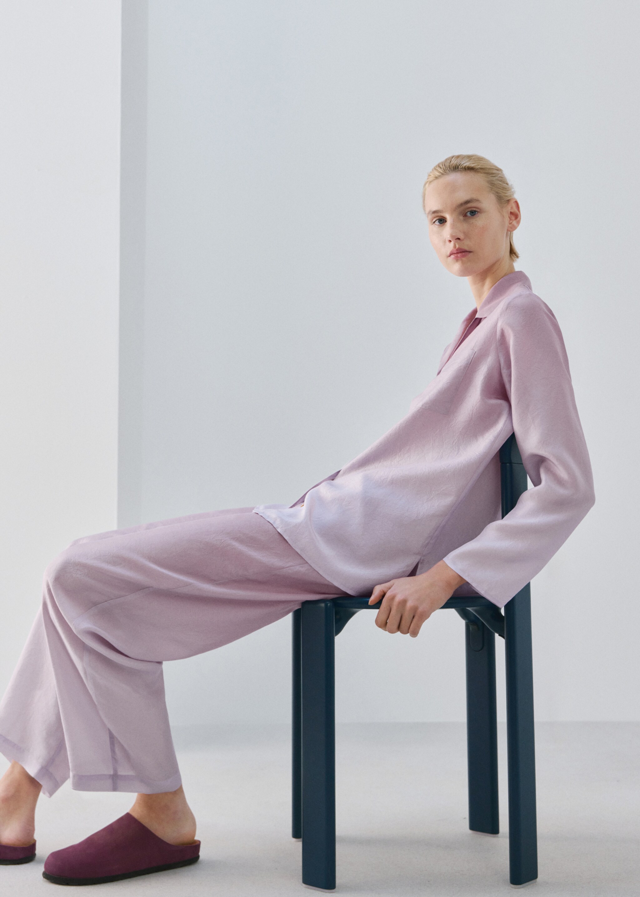 Pantalón seda degradado - Detalle del artículo 2, Lila. Ref: 27073313-00.