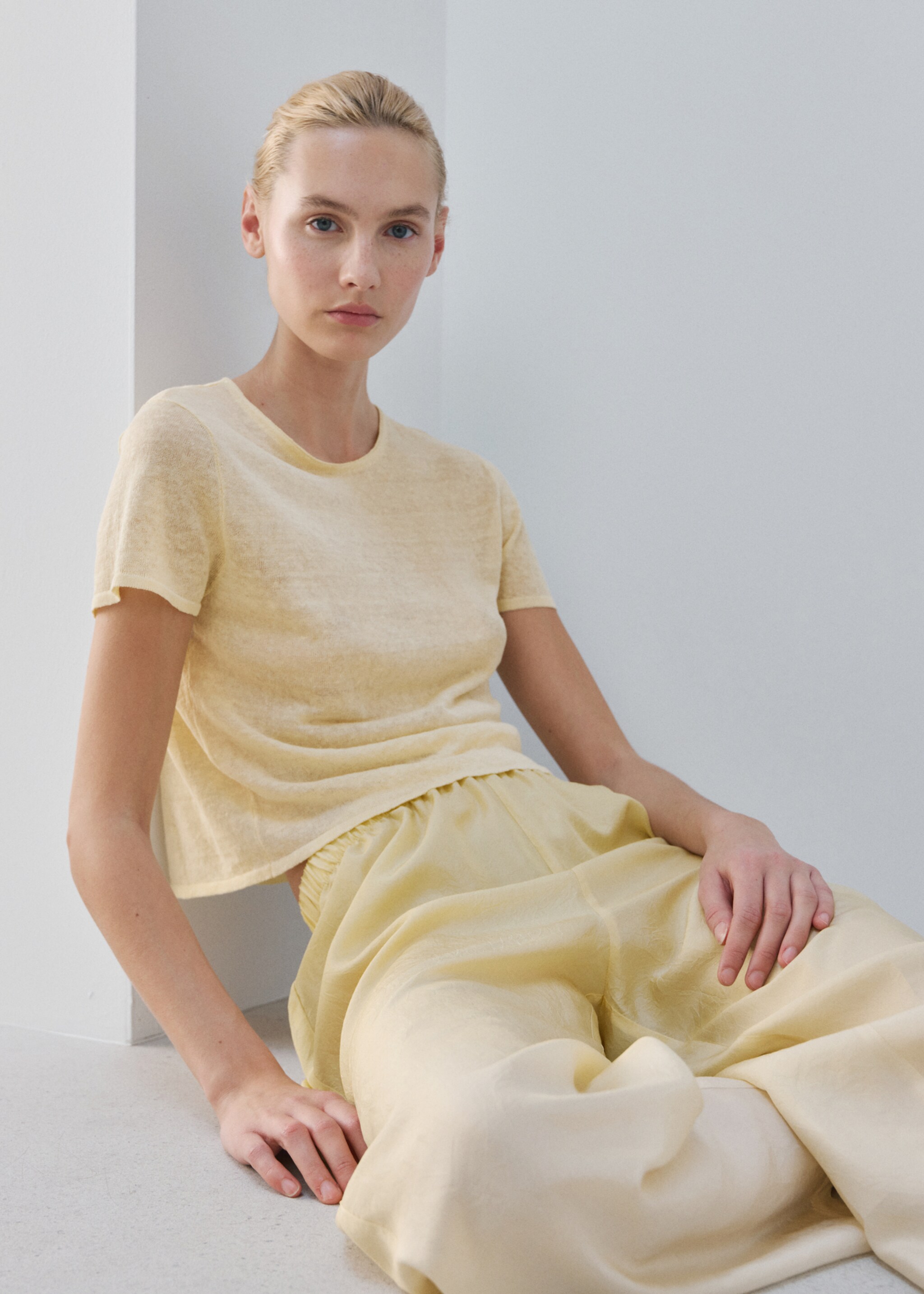 Camiseta manga corta mezcla lino pastel - Detalle del artículo 2, Amarillo pastel. Ref: 27073314-00.