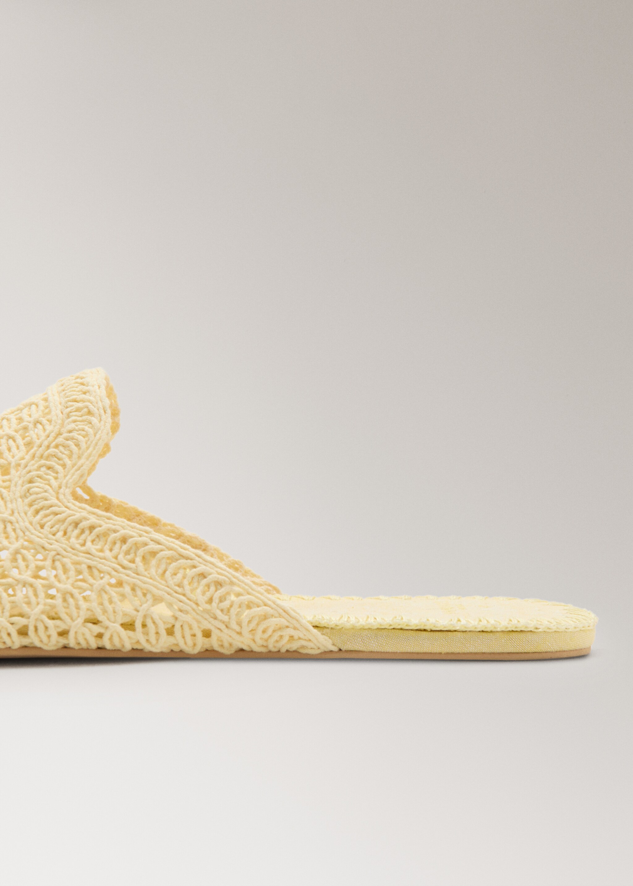 Crochet mule slippers - Details of the article 2, Pastel Yellow. Ref: 27073316-00.
