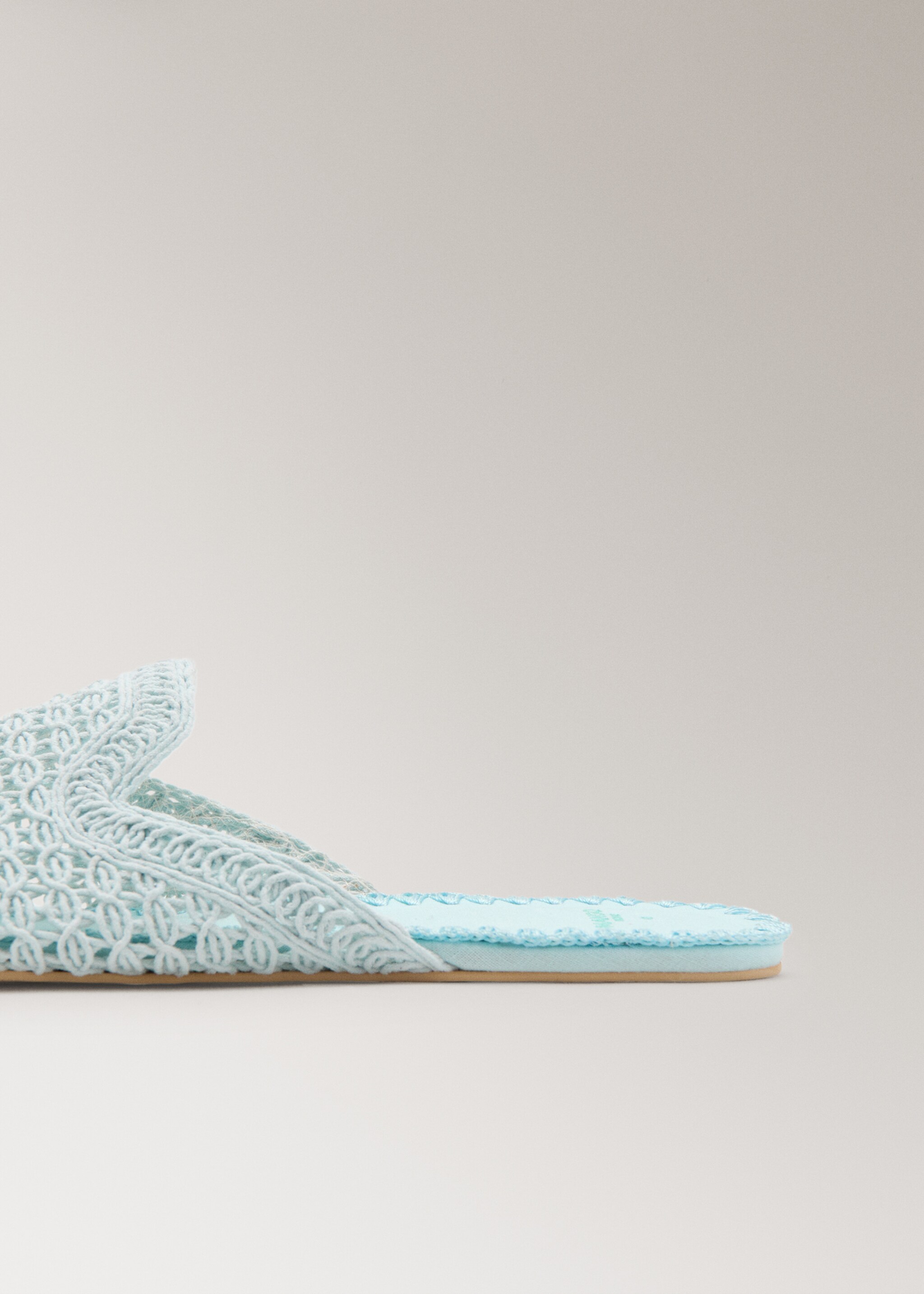 Crochet mule slippers - Details of the article 2, Blue. Ref: 27073316-00.