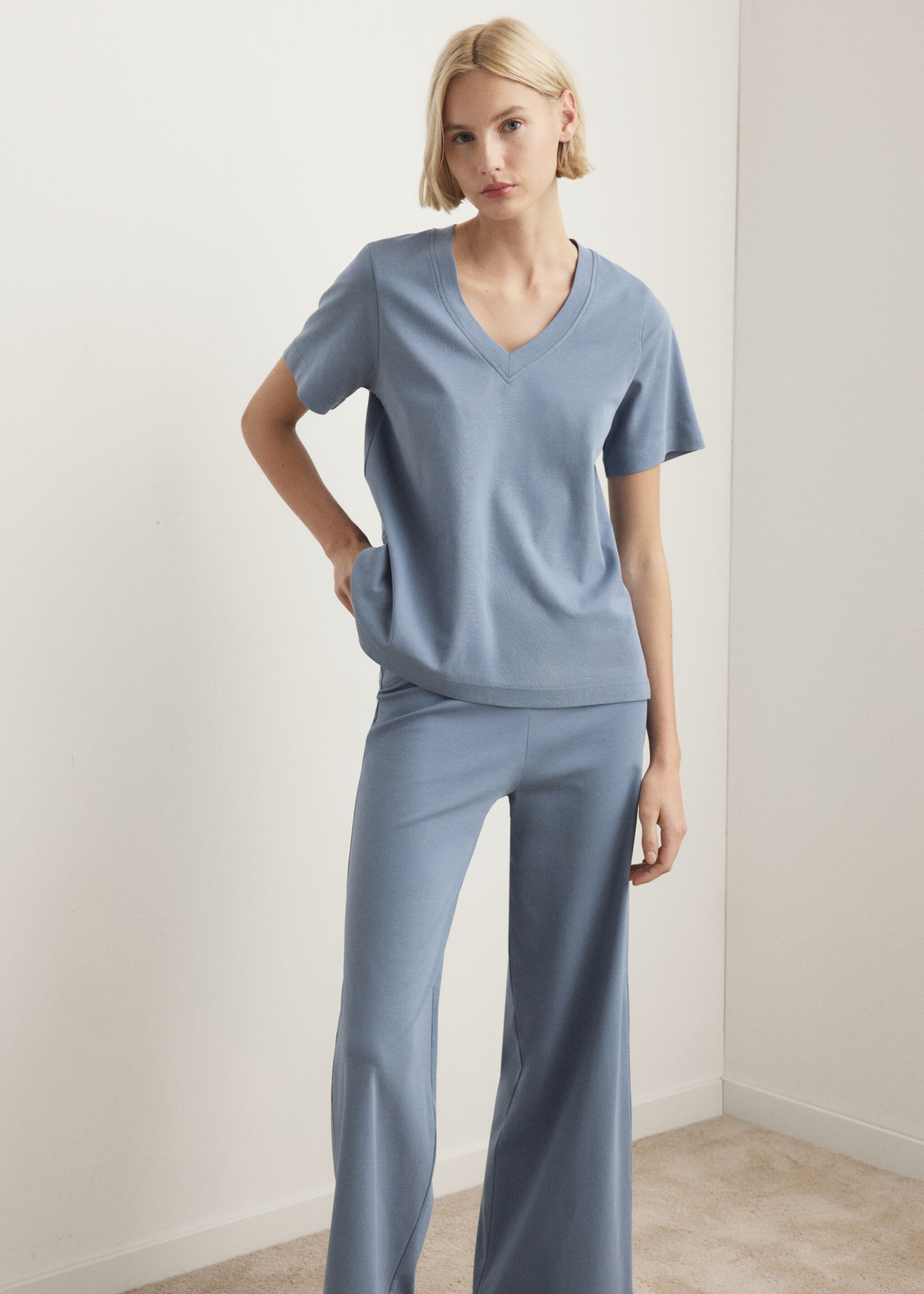 Long cotton pyjama trousers - Details of the article 1, Blue. Ref: 27073317-00.