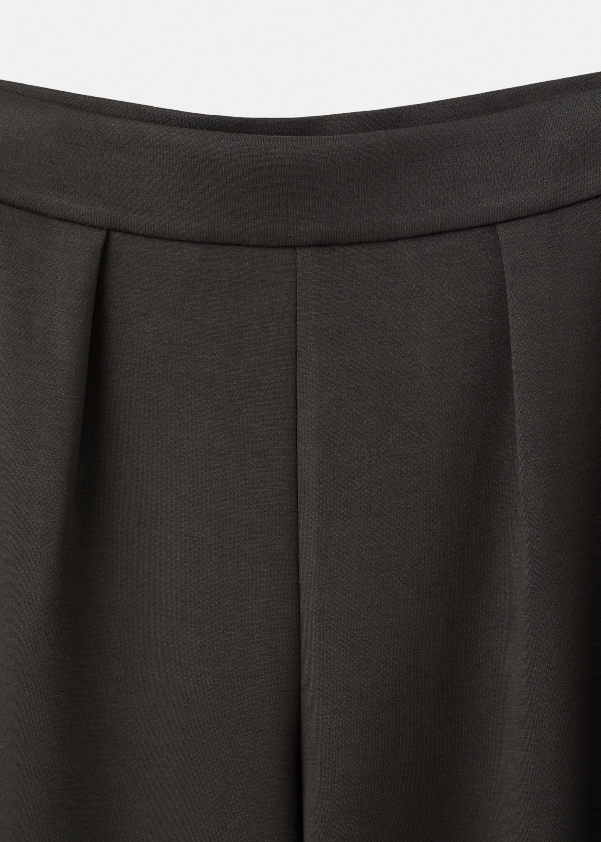 Straight-fit trousers with elastic waist - Details of the article 0, Chocolate. Ref: 27073325-00.