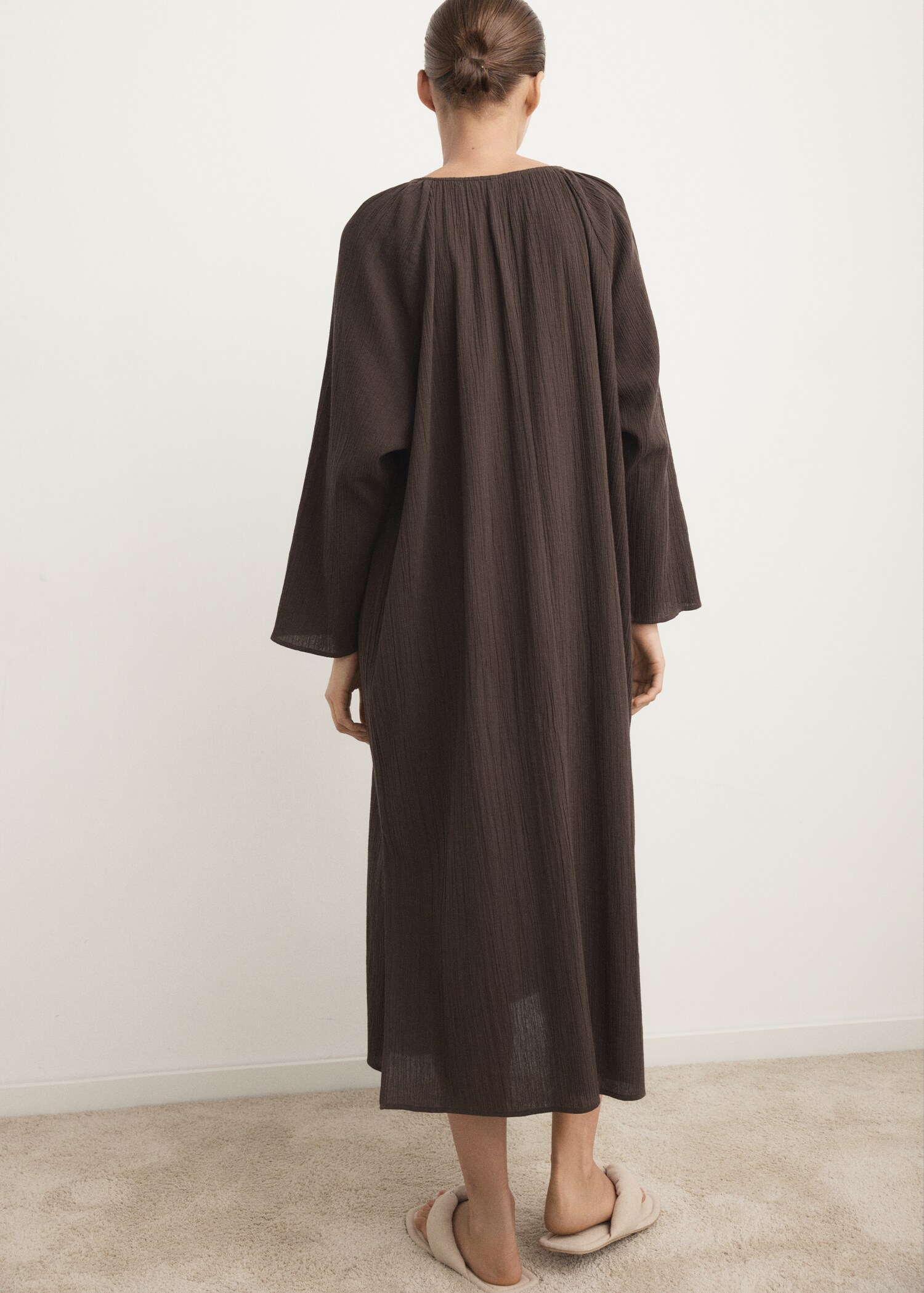 Cheesecloth nightdress - Reverse of the article