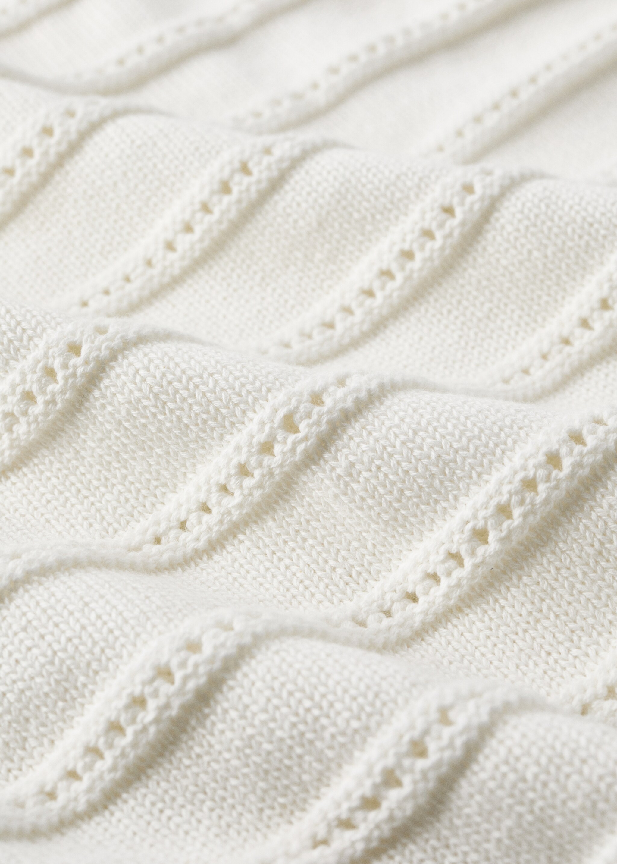 Children's cotton striped blanket - Details of the article 2, Off White. Ref: 27073339-00.