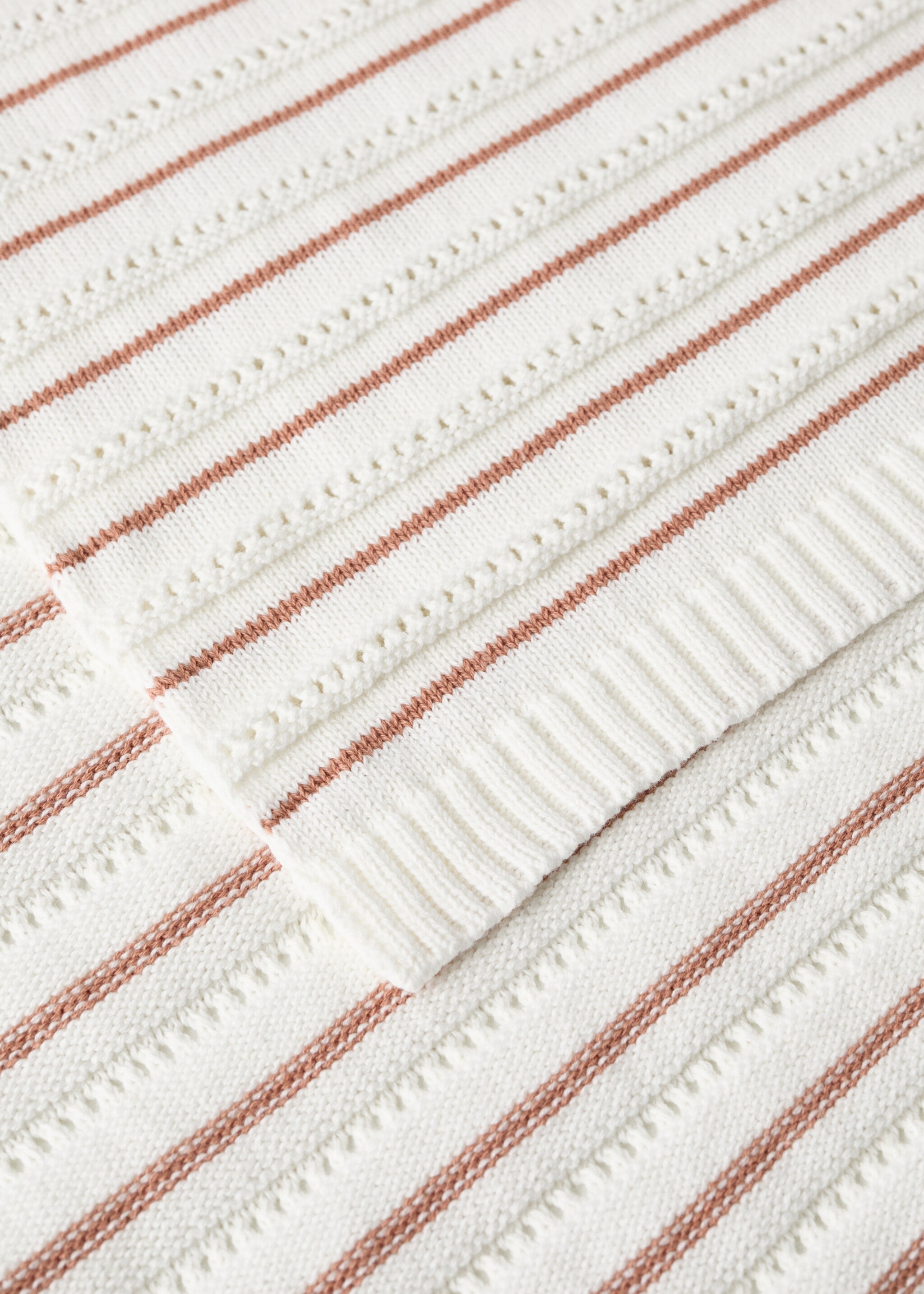 Children's cotton striped blanket - Details of the article 1, Caramel. Ref: 27073339-00.