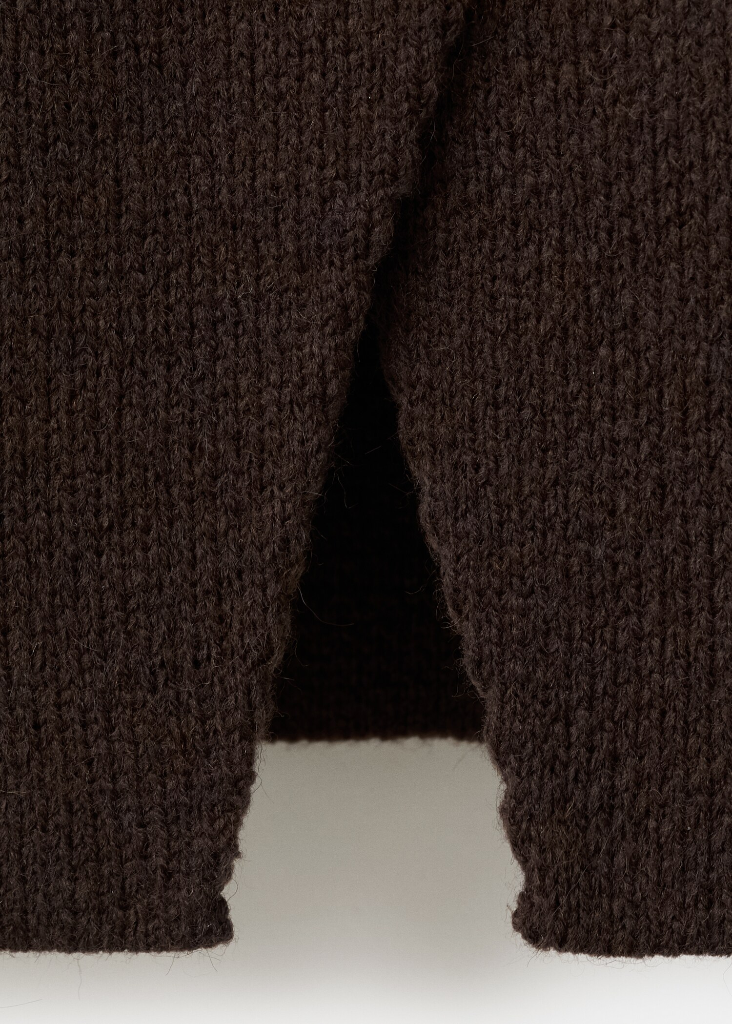 Knitted jacket with jewel buttons - Details of the article 8