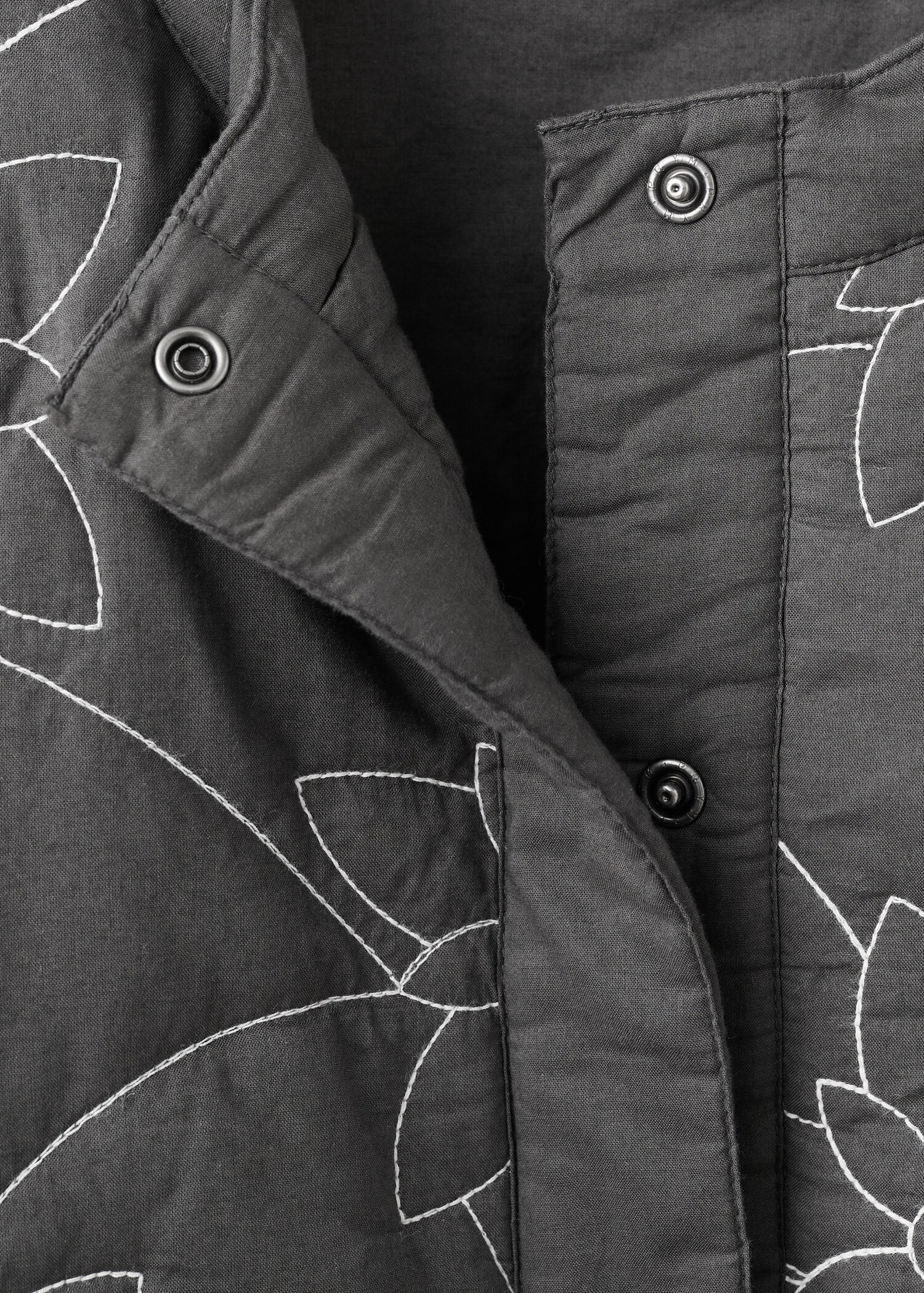 Embroidered quilted jacket - Details of the article 8