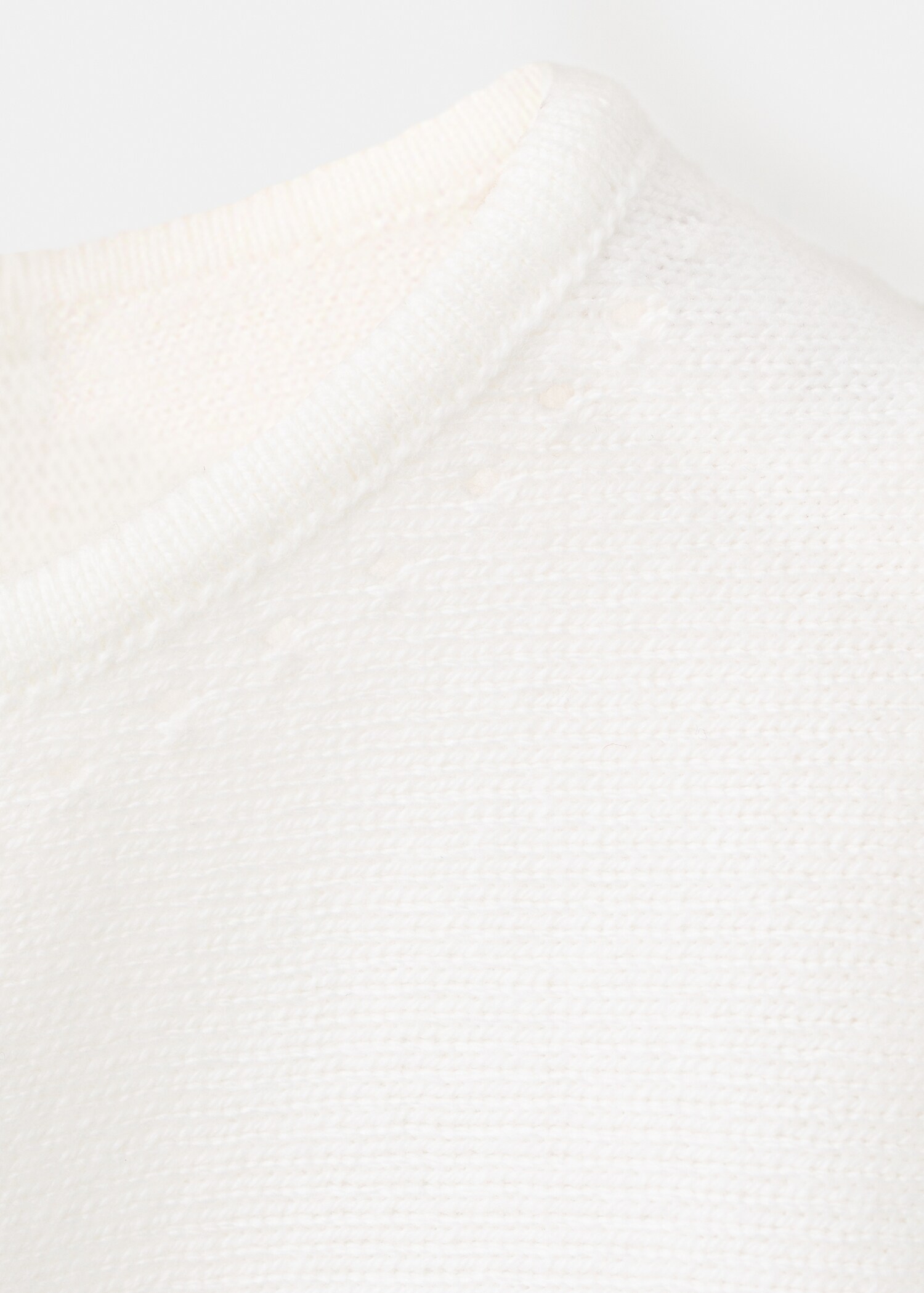 Knitted cape with openwork details - Details of the article 0